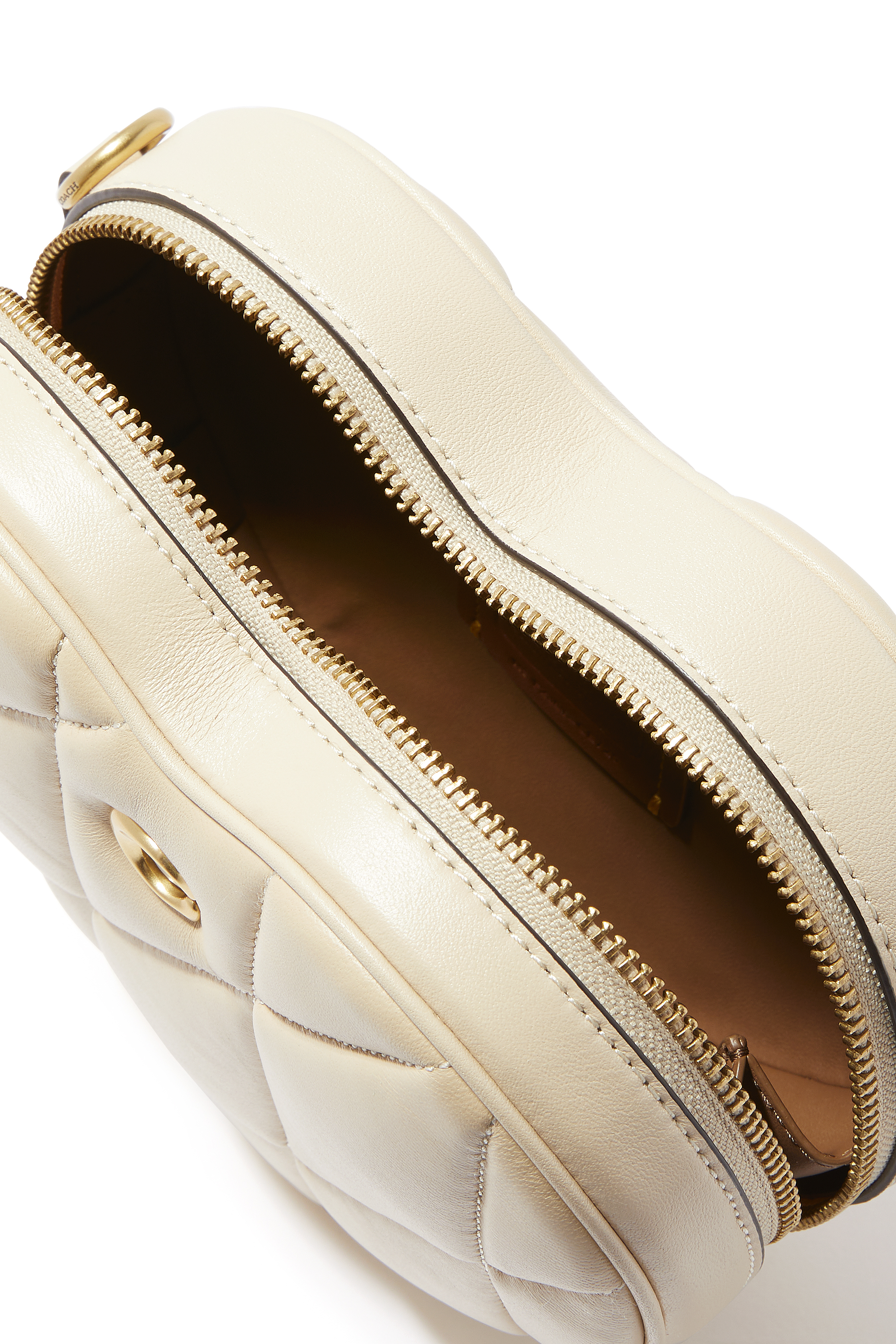 حقيبة كروس صغيرة بتصميم قلب