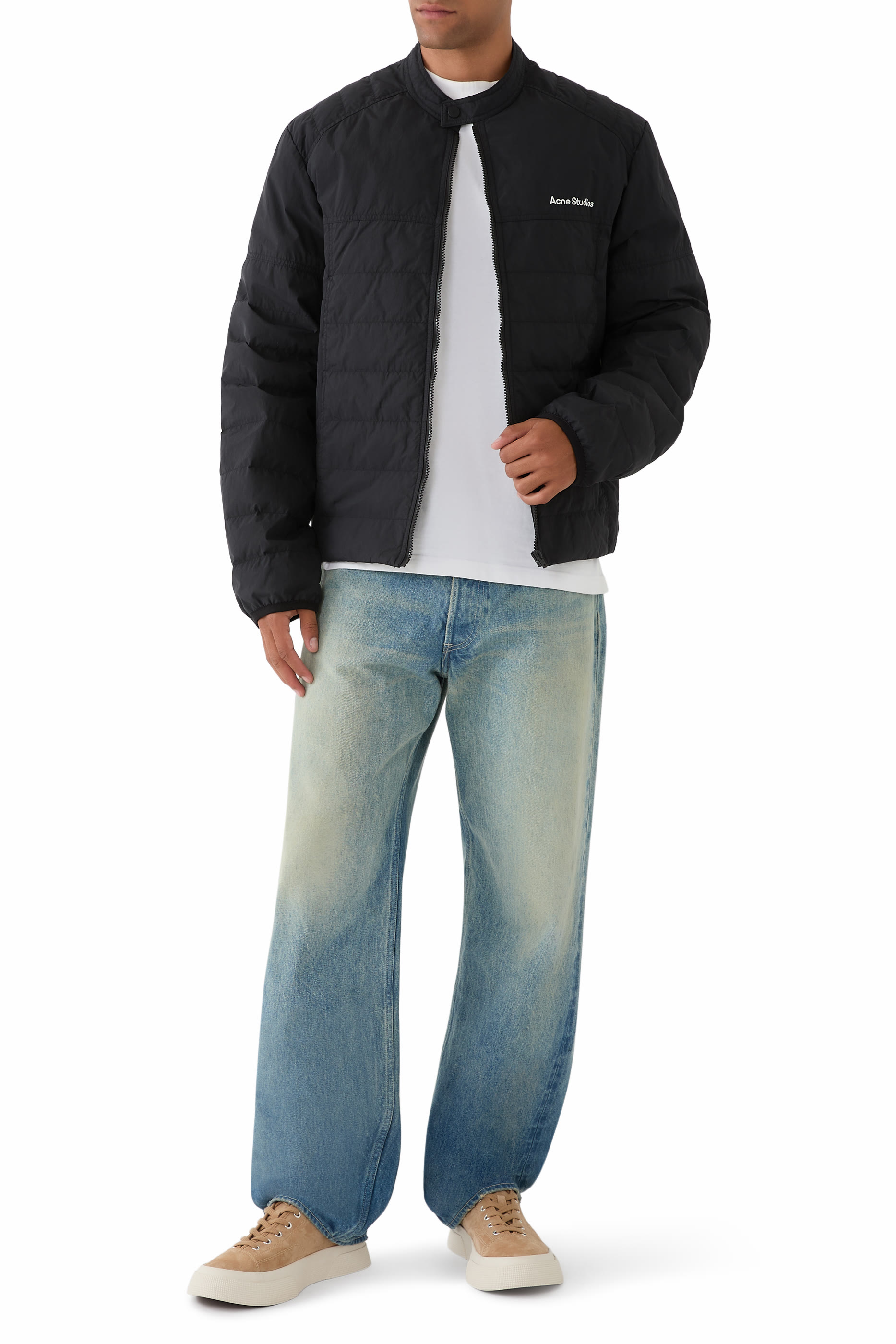 جاكيت مبطن بالزغب بسحاب وشعار الماركة