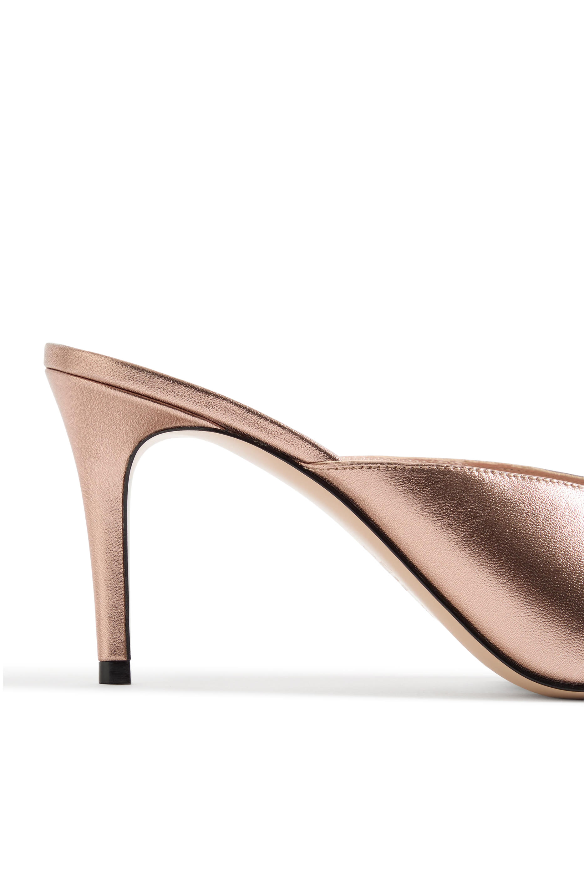 صندل 80 بحلية  شعار الماركة