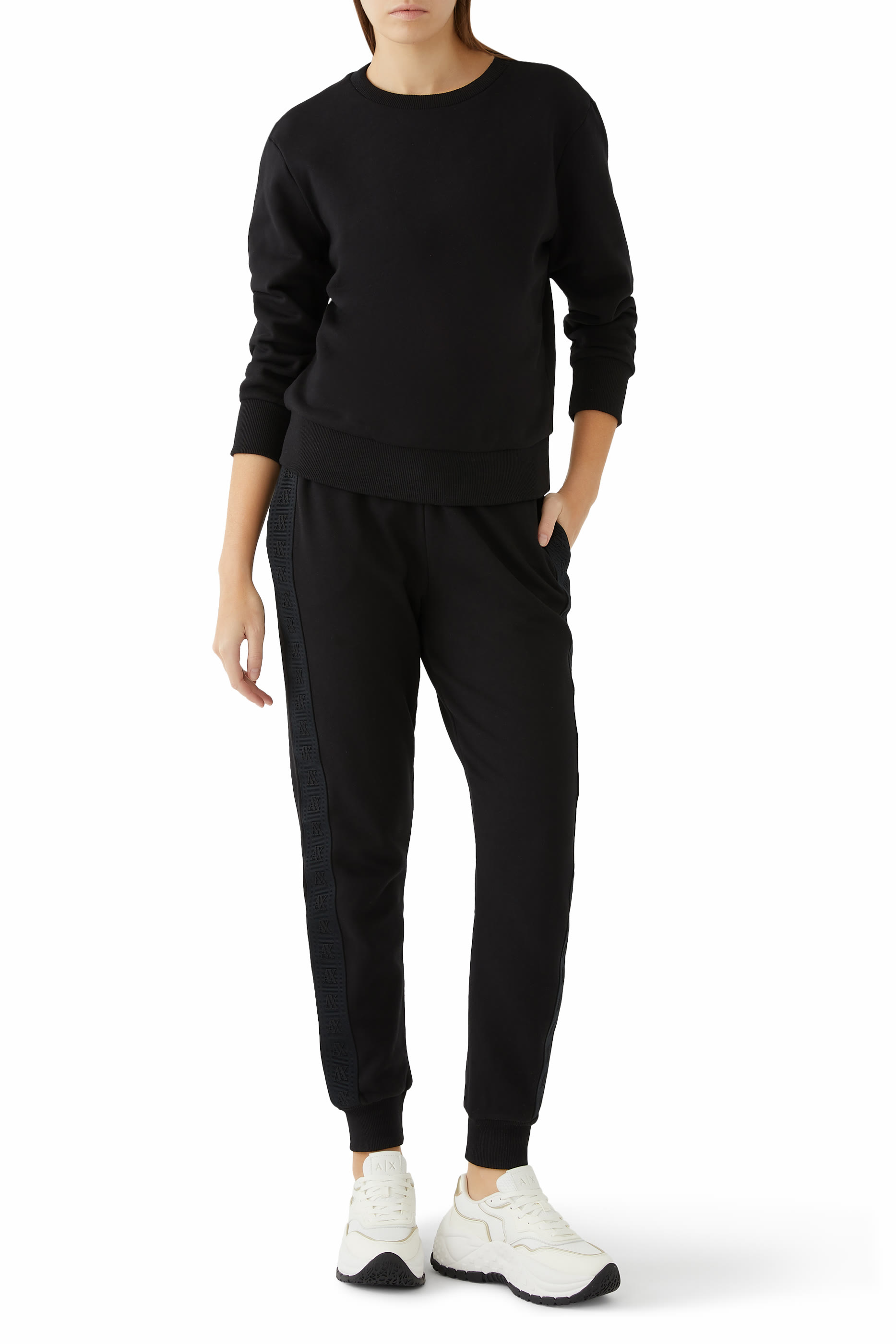 سنيكرز فيدار بشعار الماركة