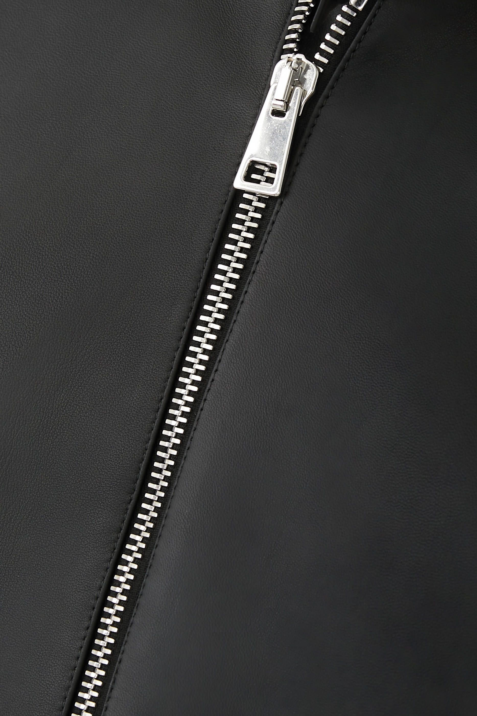 جاكيت بايكر جلد