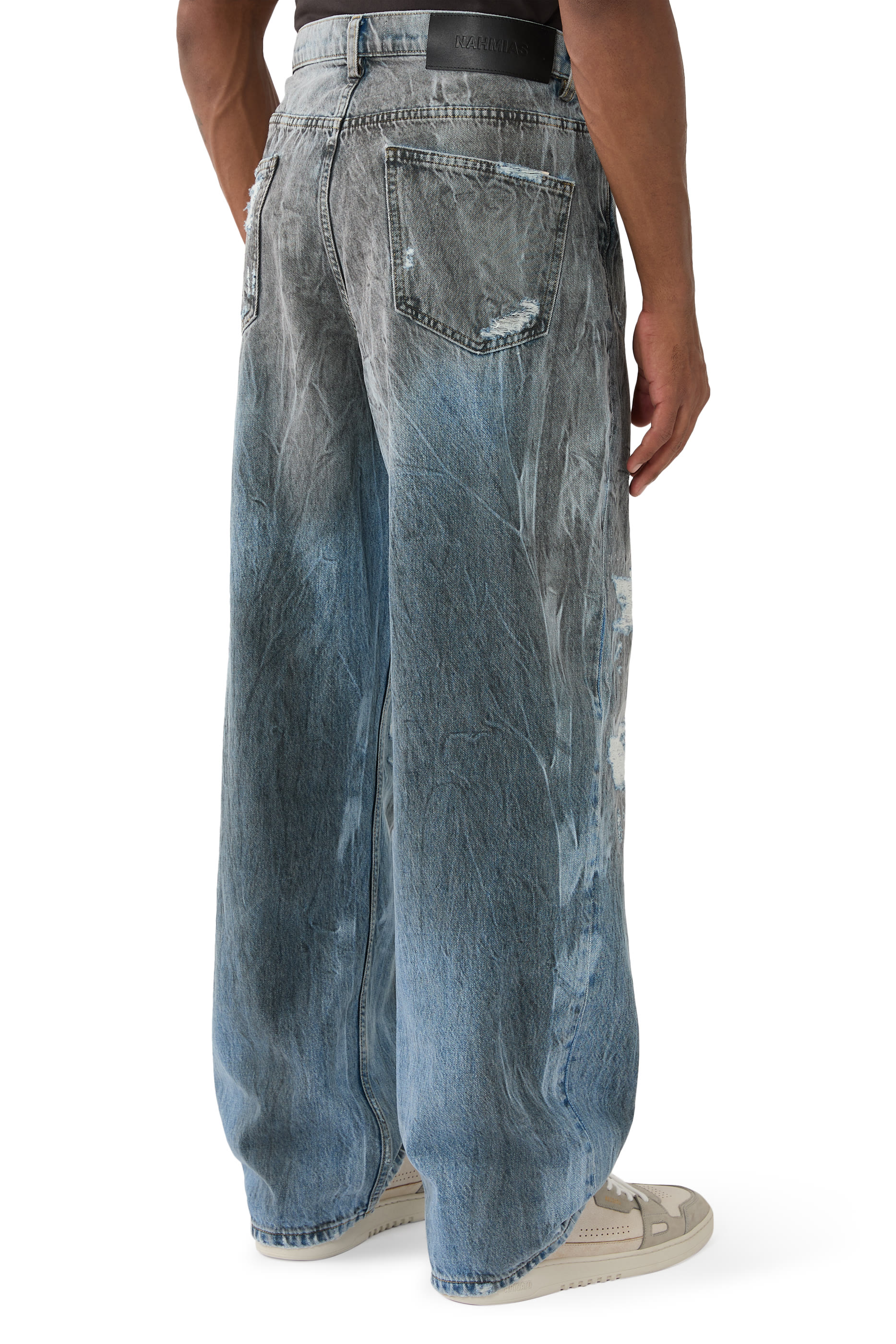 بنطال ثرسيد بقصة فضفاضة