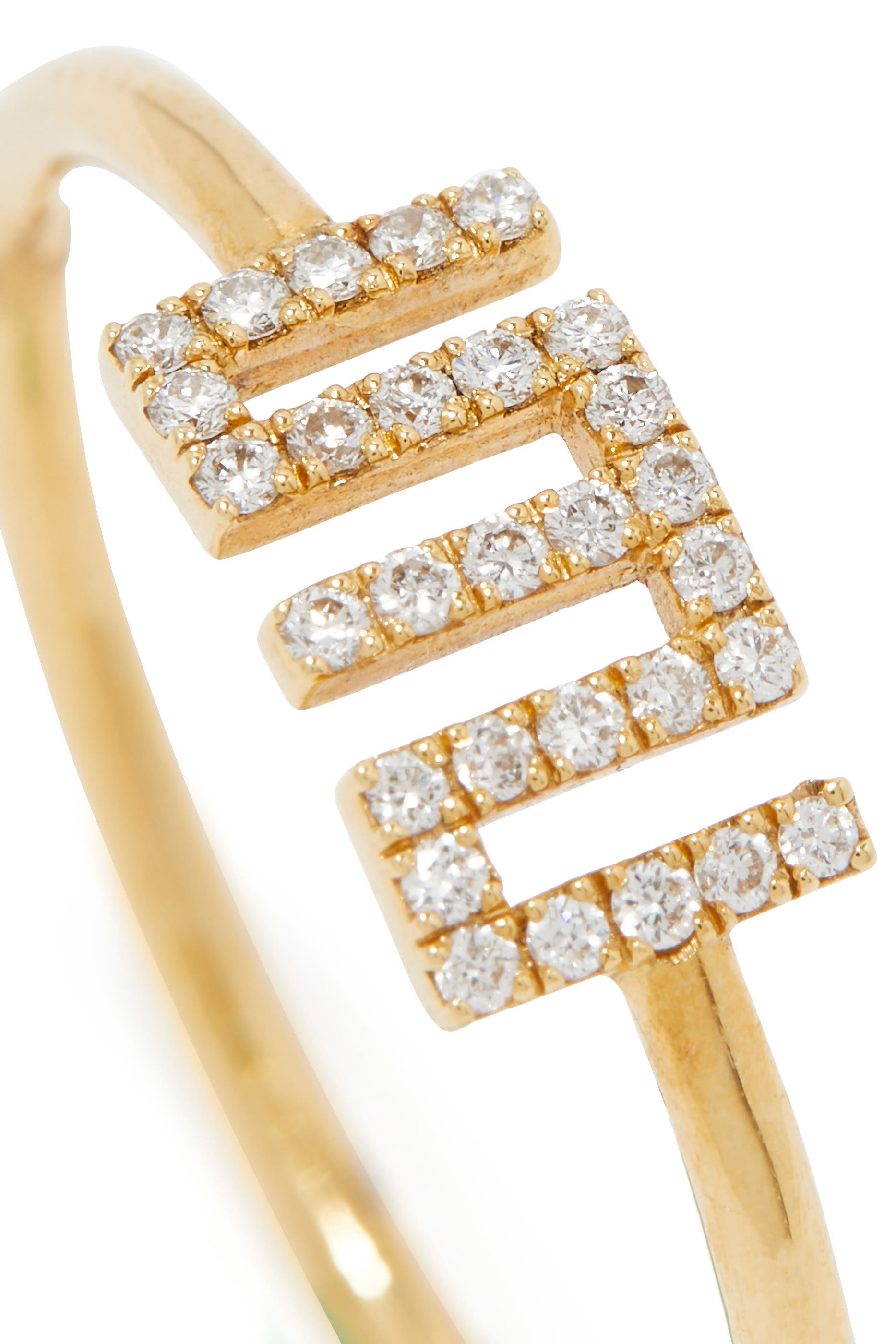 خاتم صغير بكلمة الله مرصعة بالماس ذهب عيار 18 قيراط