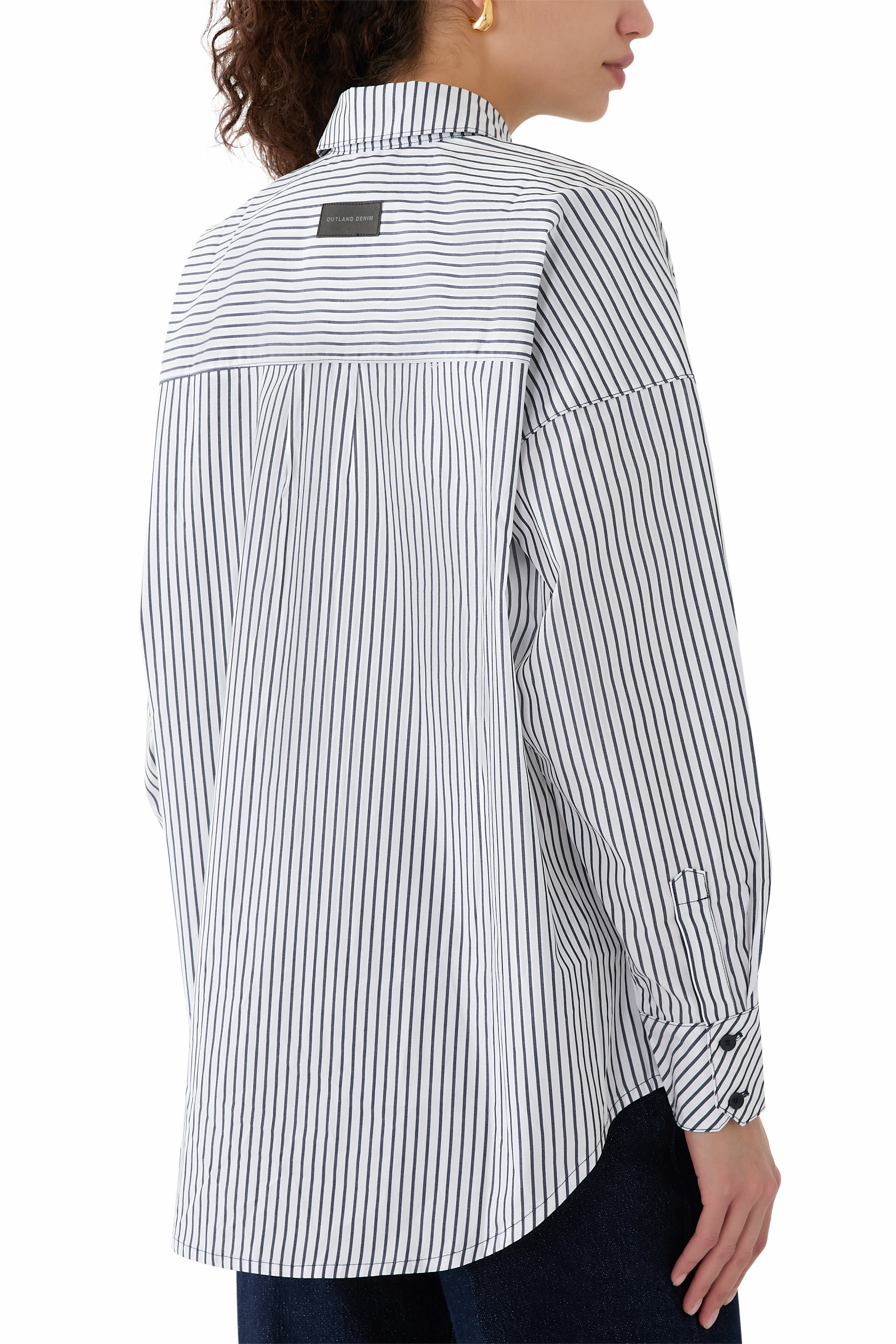 قميص مايا مخطط