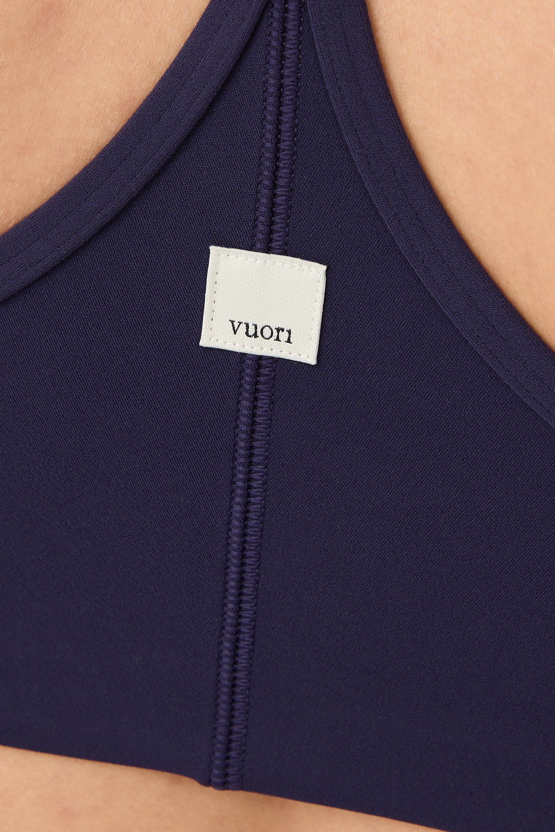 حمالة صدر  أول ذا فيلز