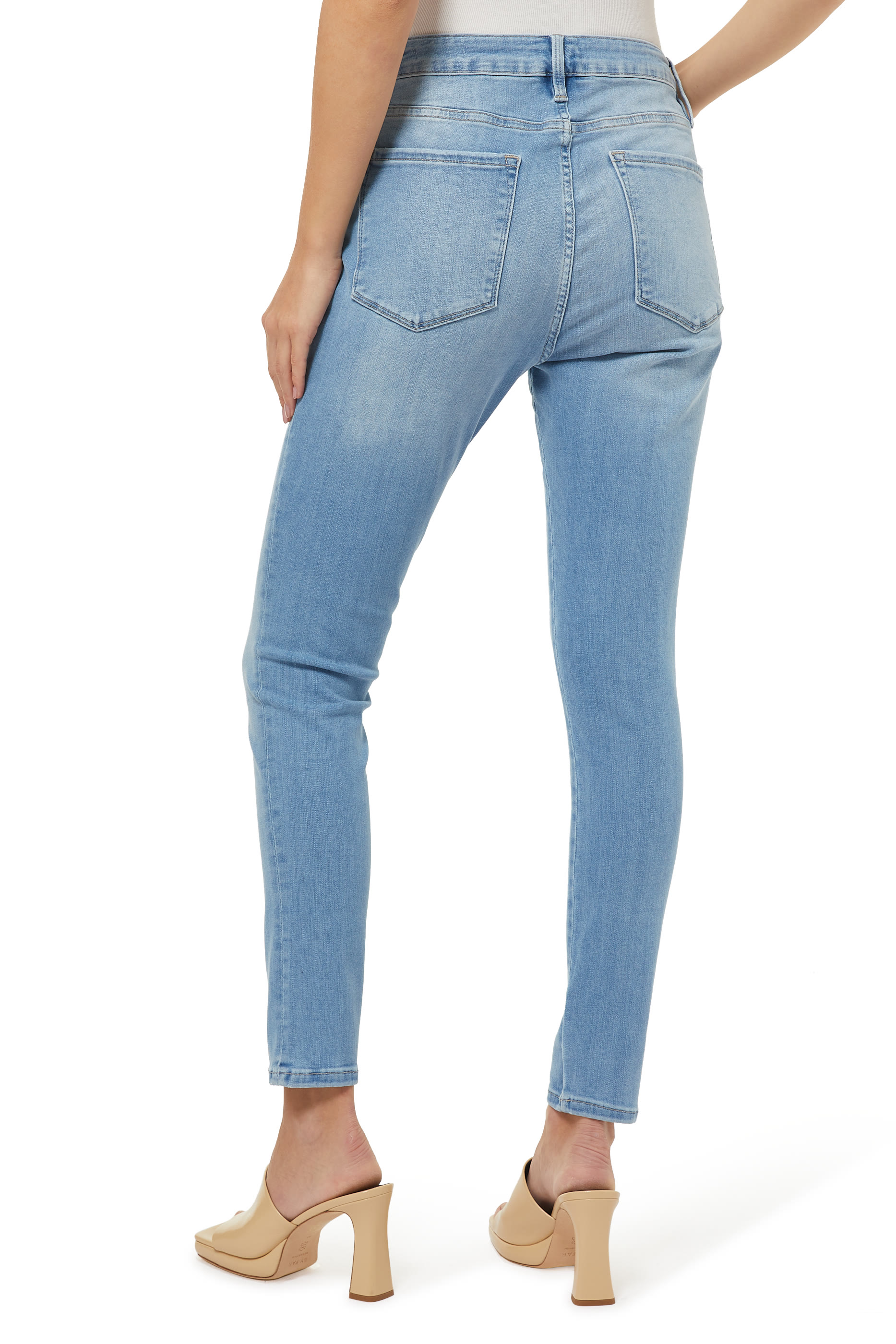 بنطال جينز لو وان سكيني