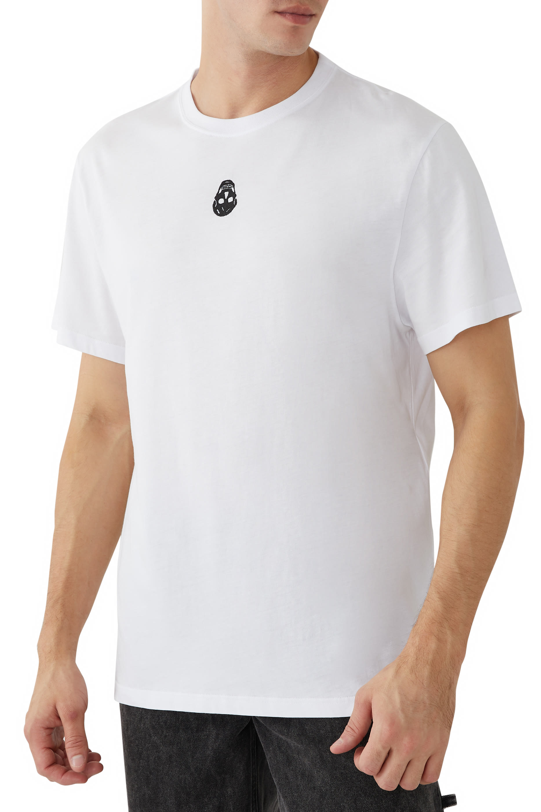 تيشيرت غرافيتي