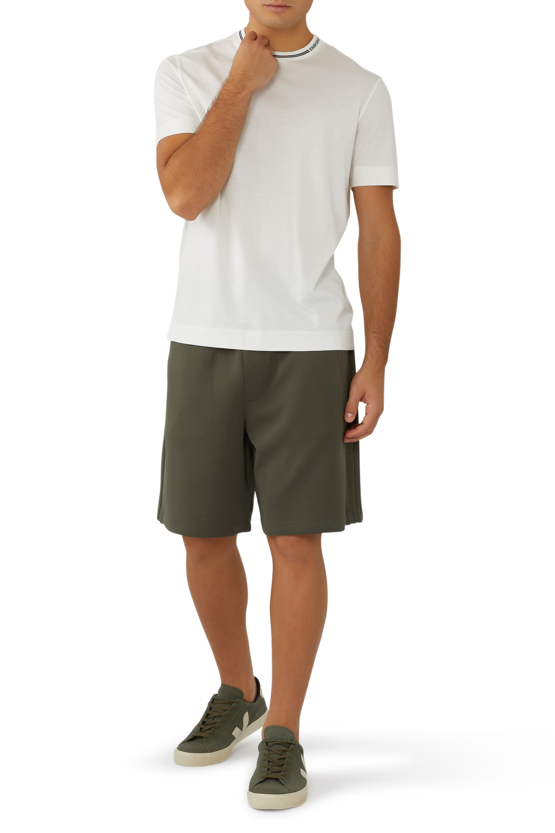 تيشيرت بشعار الماركة جرسيه