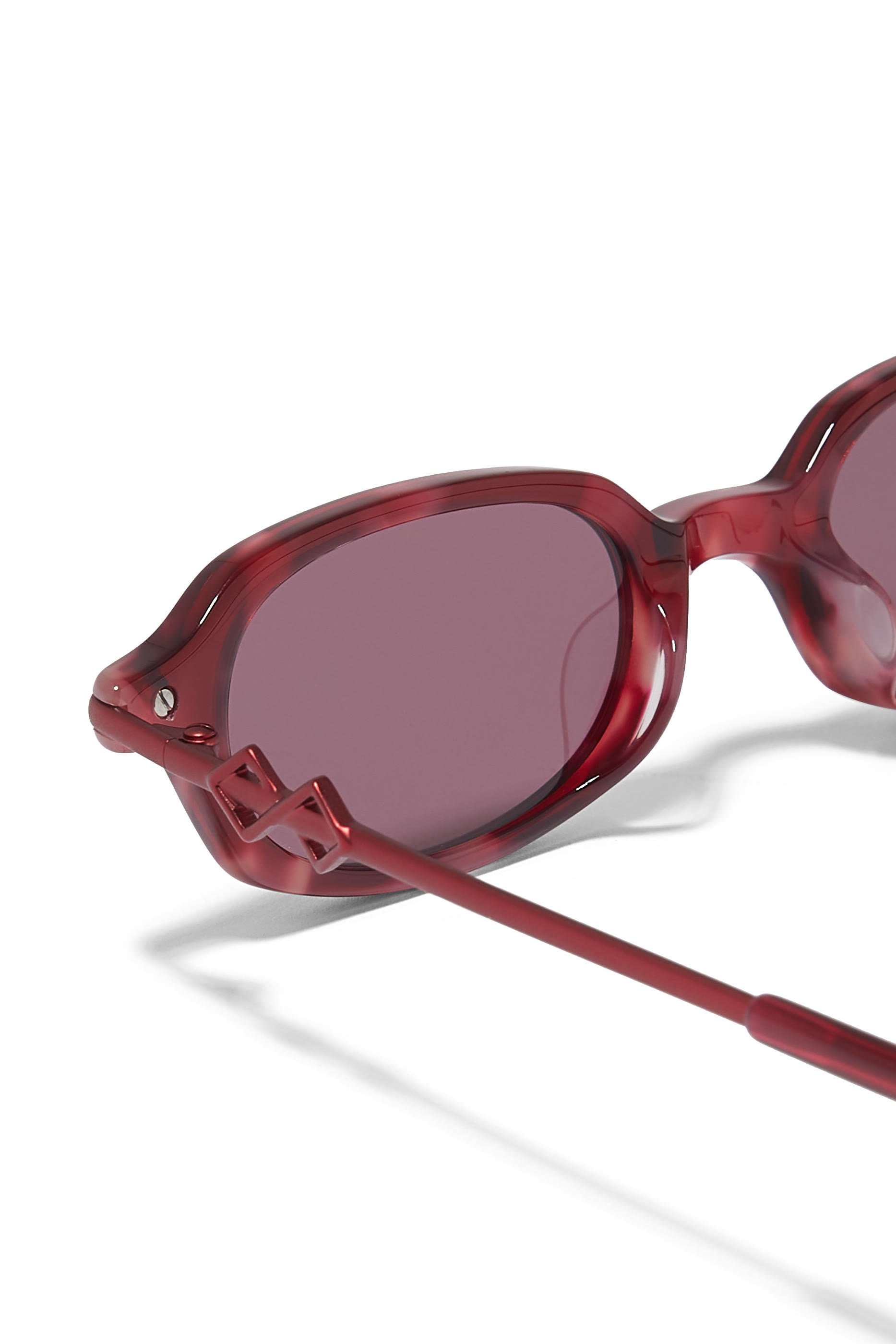 نظارة شمسية كارولين بإطار مستدير مربع