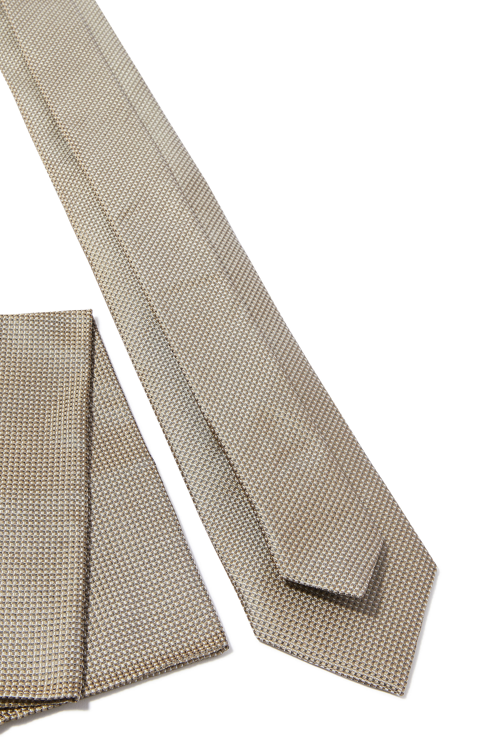 طقم ربطة عنق ومنديل جيب ايتش