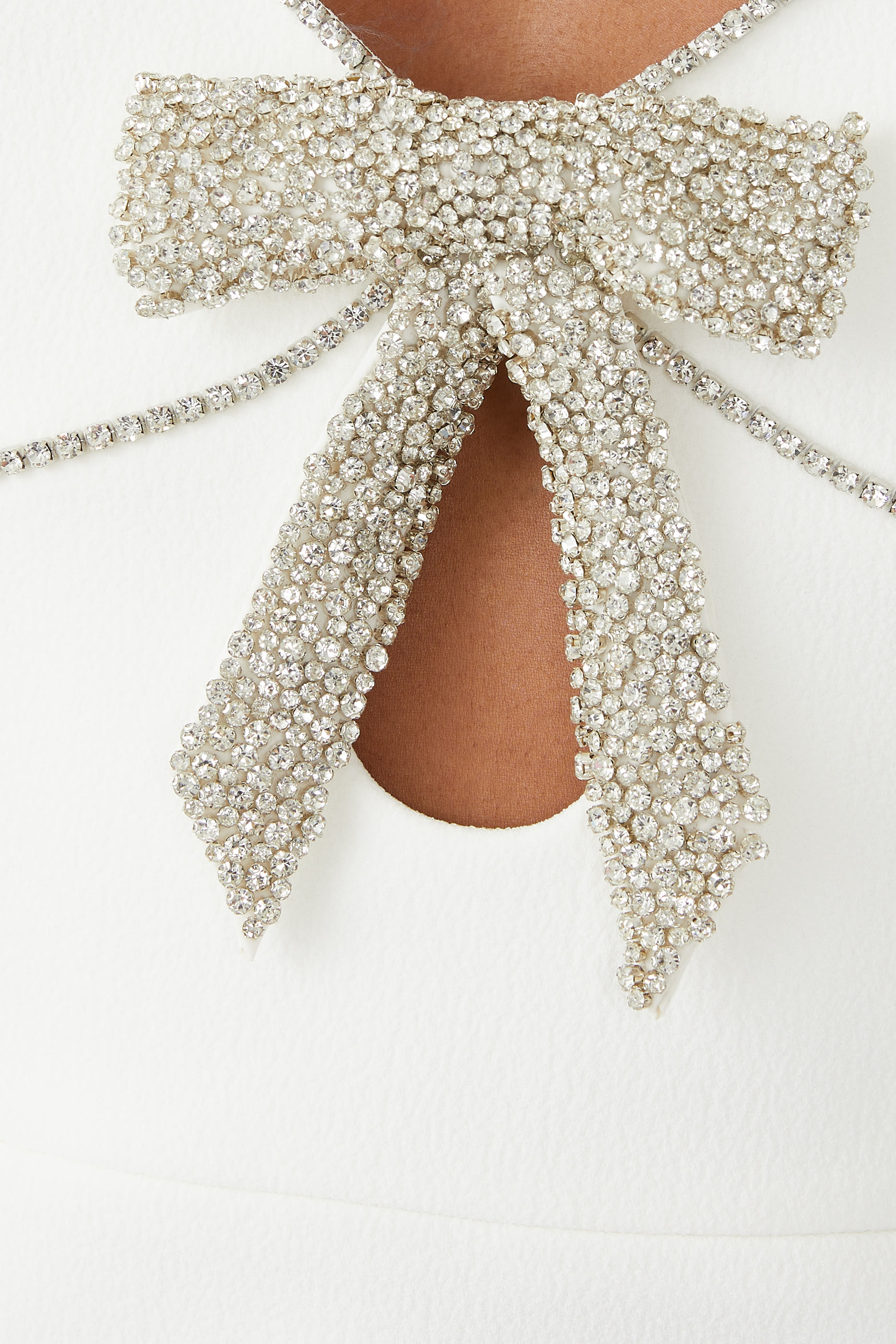 فستان جيانا إكس نيكي هيلتون متوسط الطول