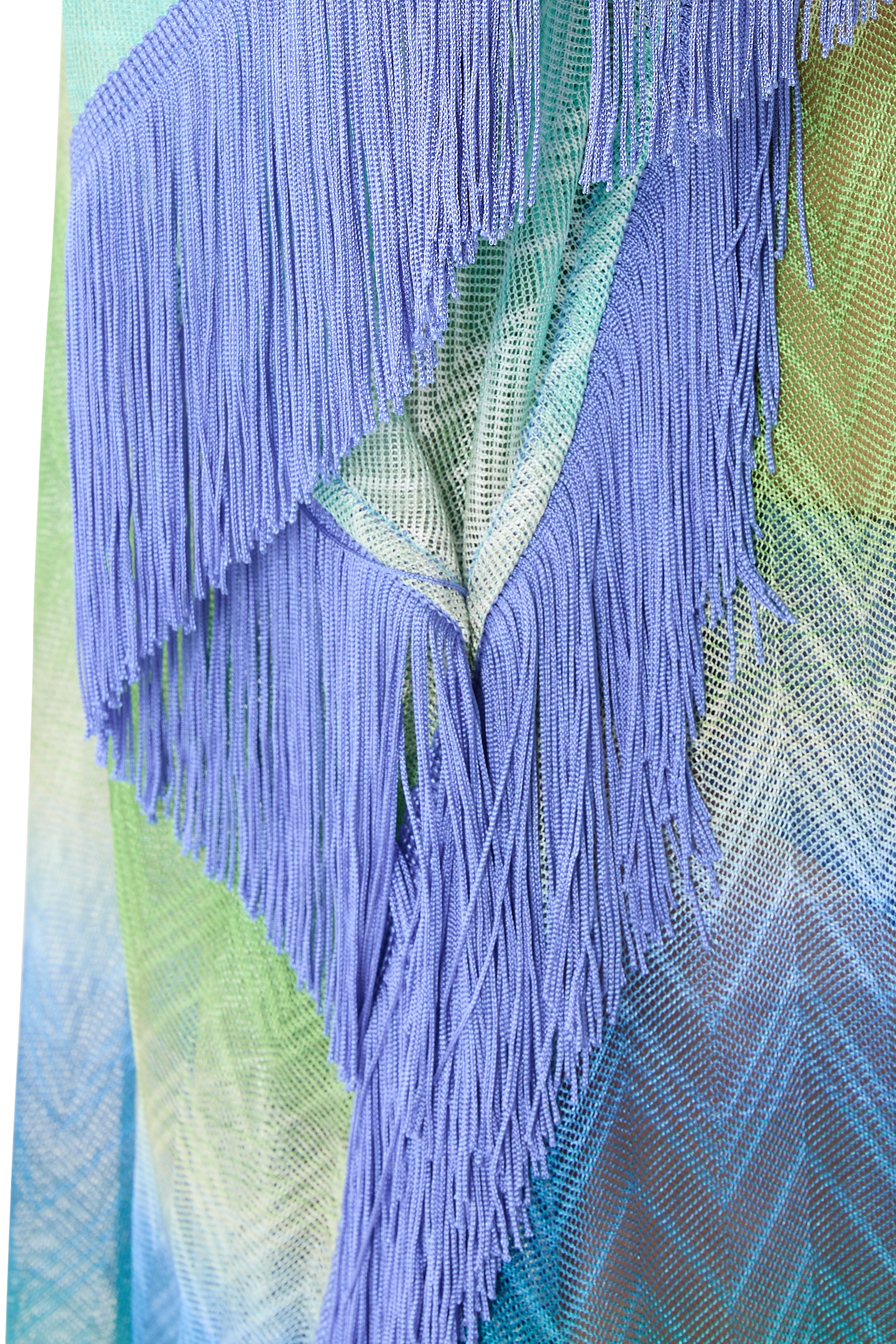 قفطان طويل بشرابات للإرتداء فوق ملابس السباحة