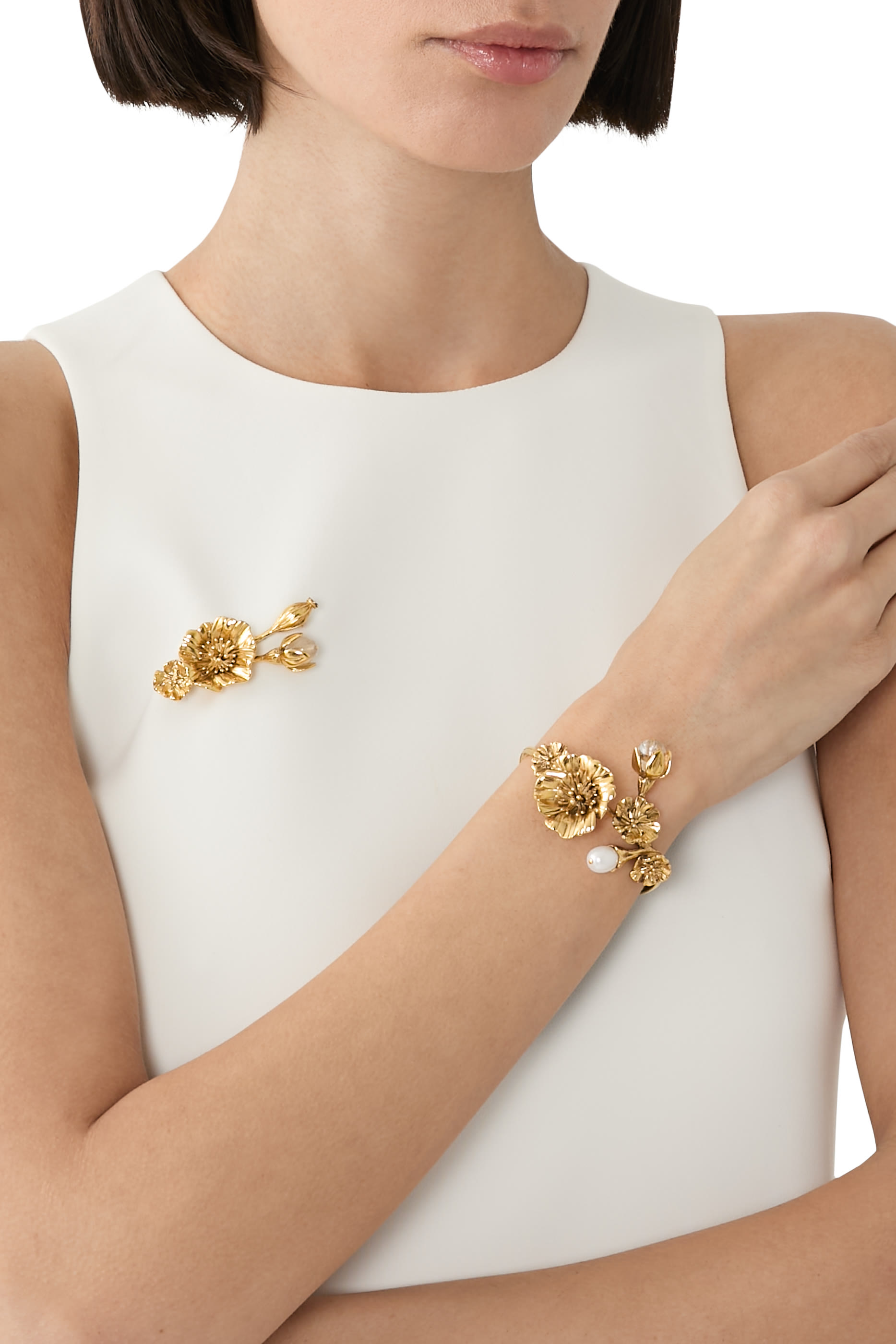 سوار فلور دو بافوت مزين بأحجار كريستال طبيعية ولؤلؤ مياه عذبة، نحاس مطلي بذهب عيار 24