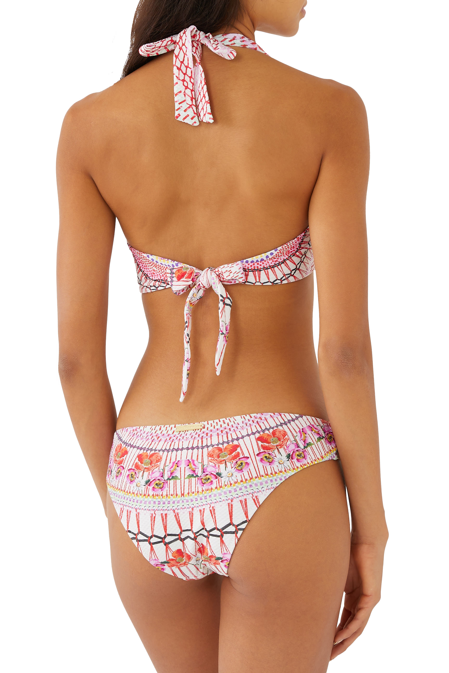 بلوزة اكس تمبرلي لندن بتصميم على شكل حرف U بننقشة رمان ورباط حول العنق