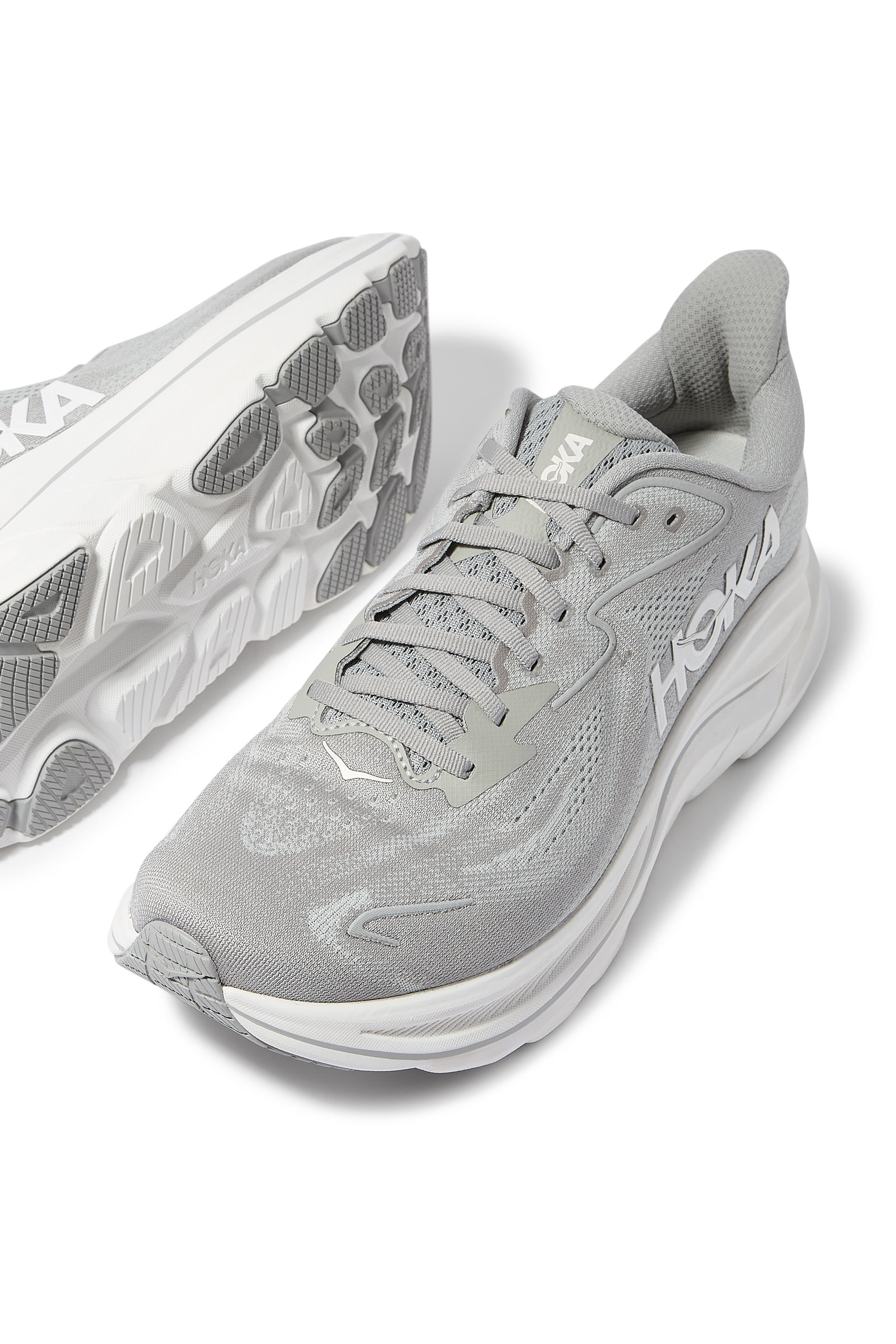 سنيكرز كليفتون 10