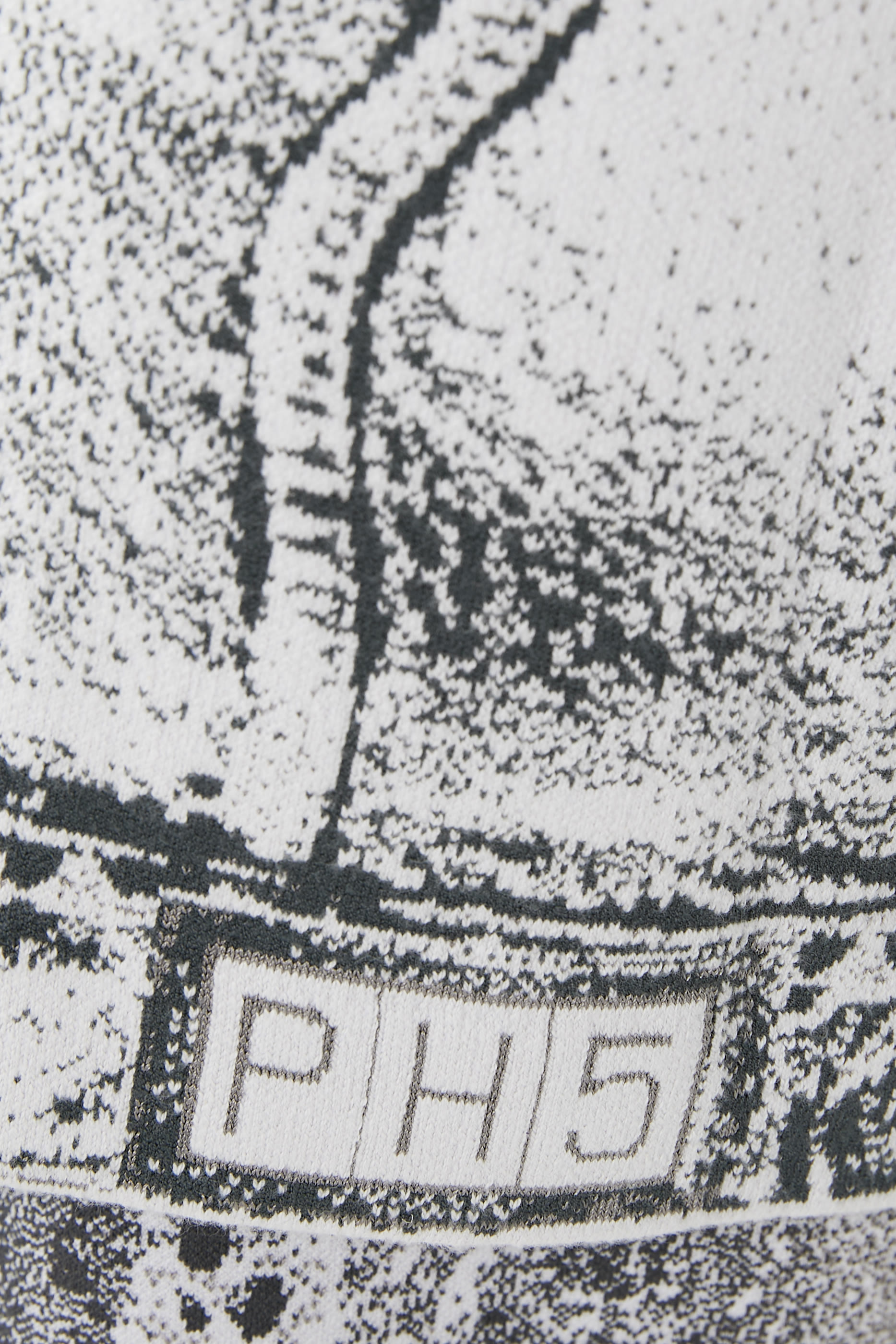 جاكيت هانا بقصة فضفاضة دنيم بنقشة