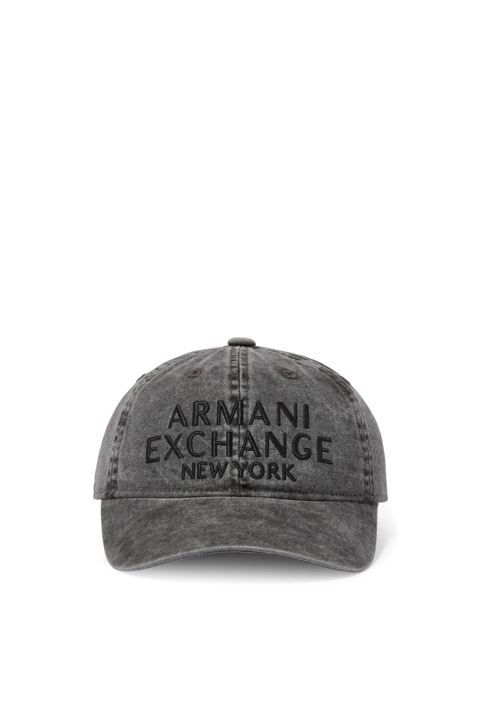 كاب مطرز بشعار الماركة