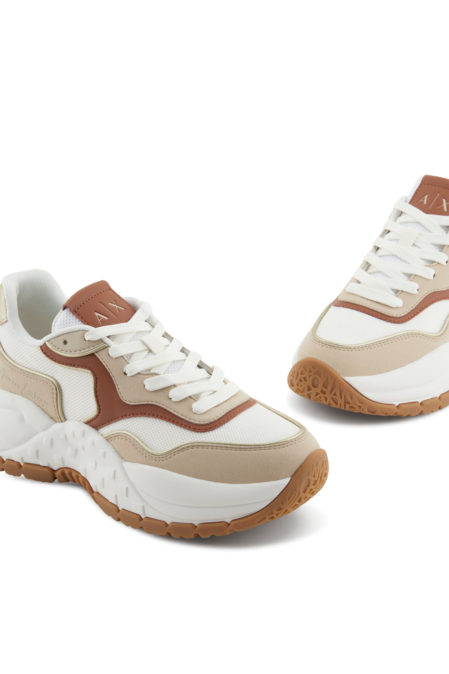 سنيكرز فيدار بشعار الماركة