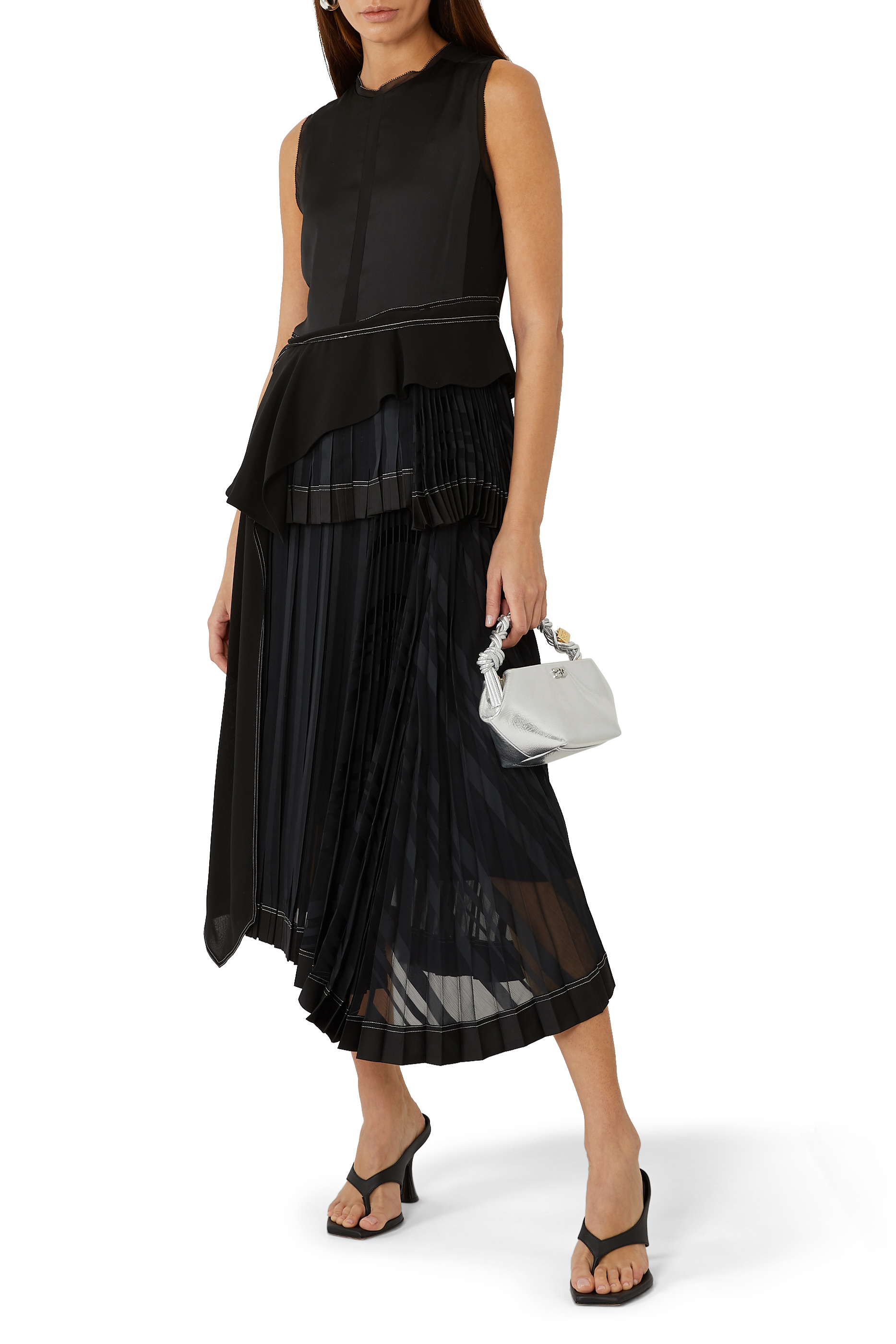 حقيبة بو صغيرة فضية