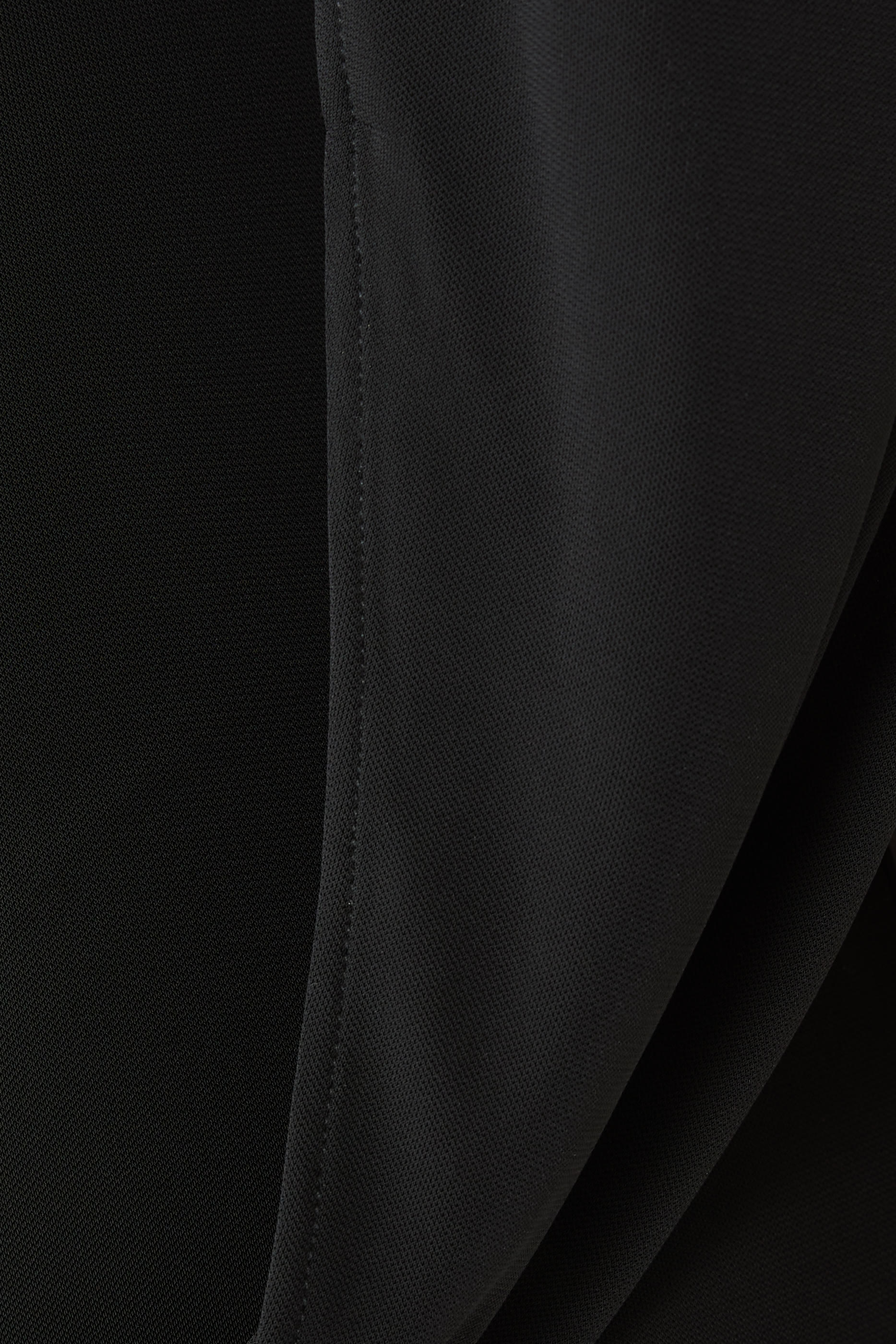 فستان قصير درابيه بتصميم غير متماثل