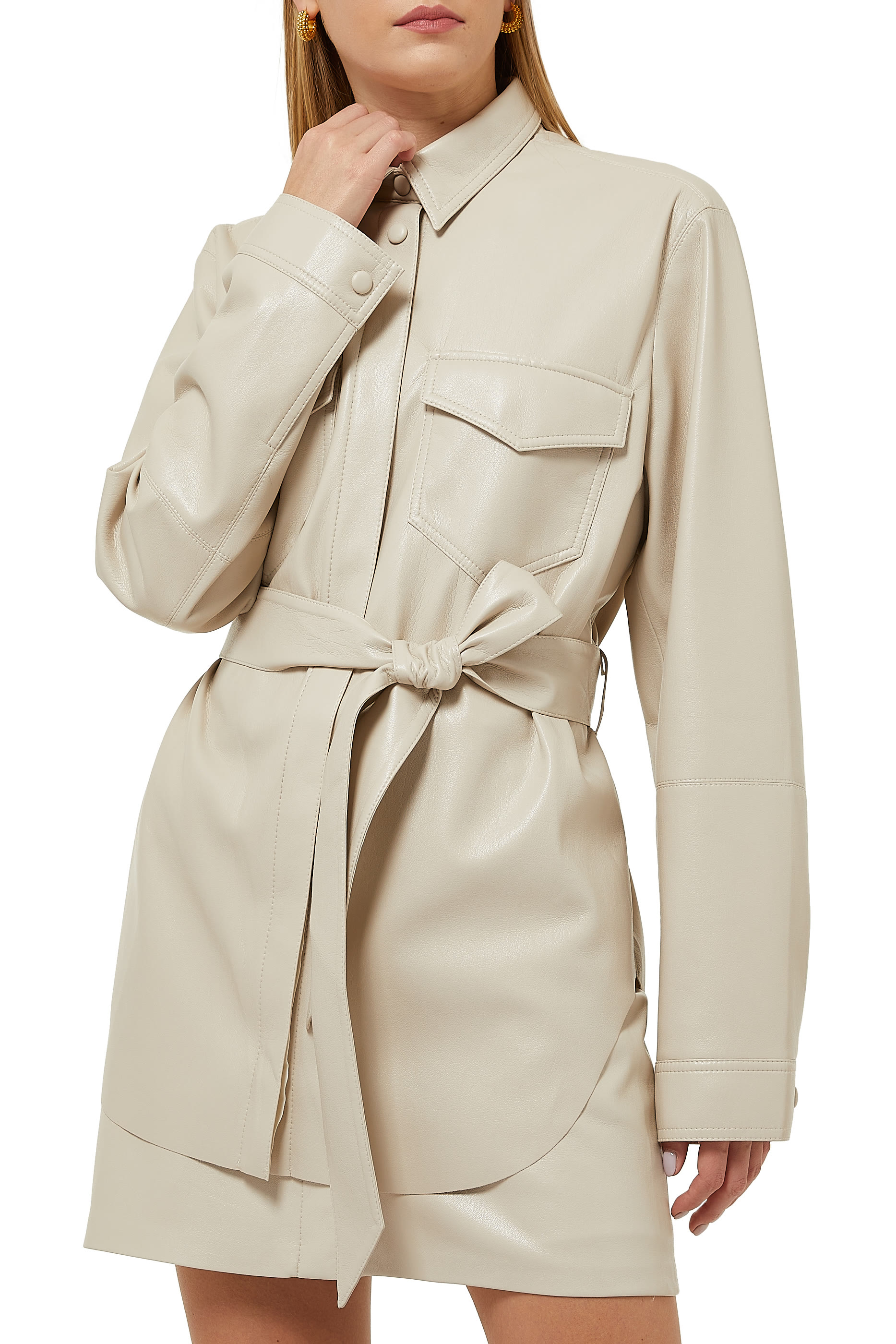 قميص أرثا من الجلد العضوي