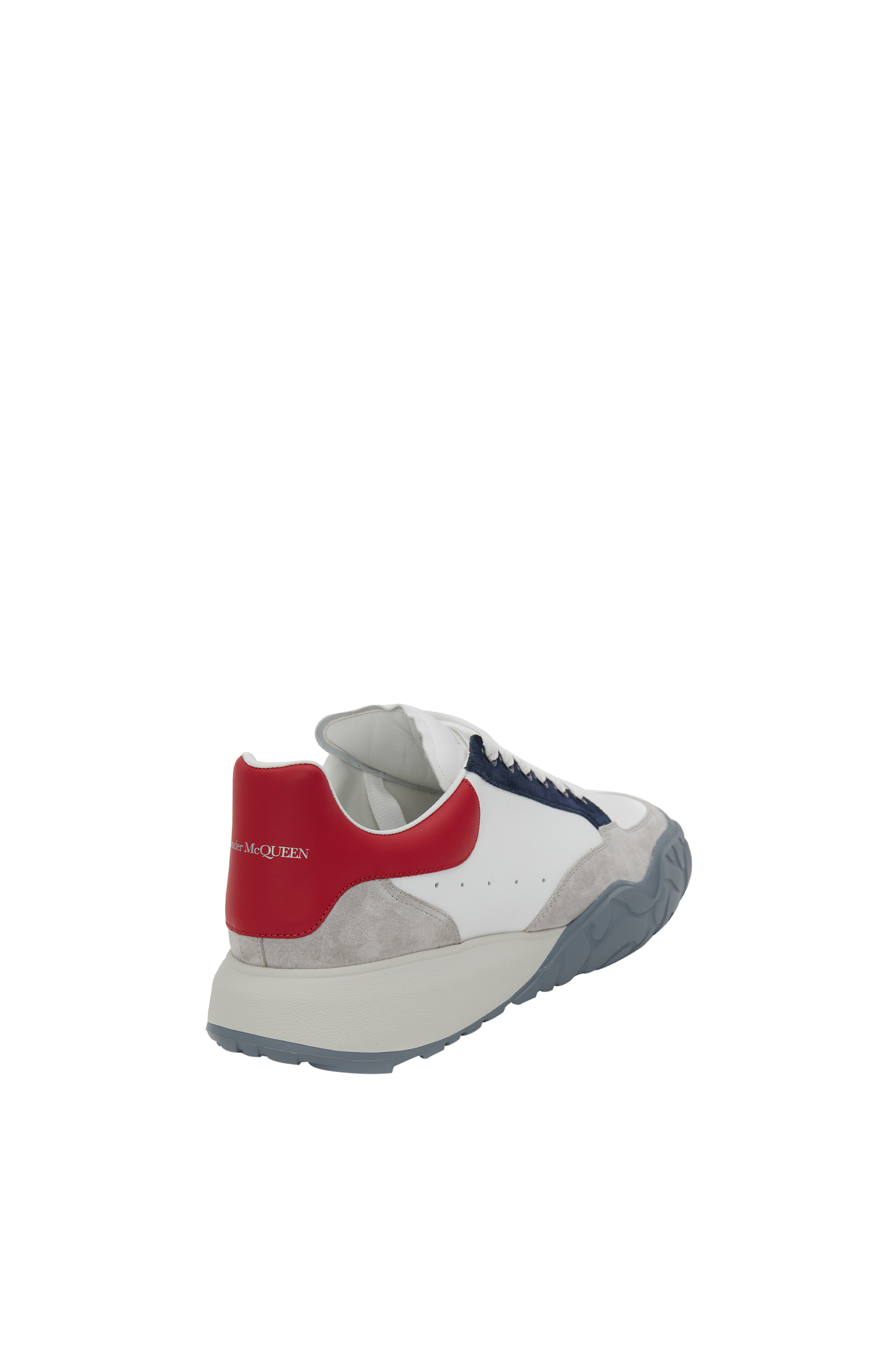 سنيكرز كورت جلد