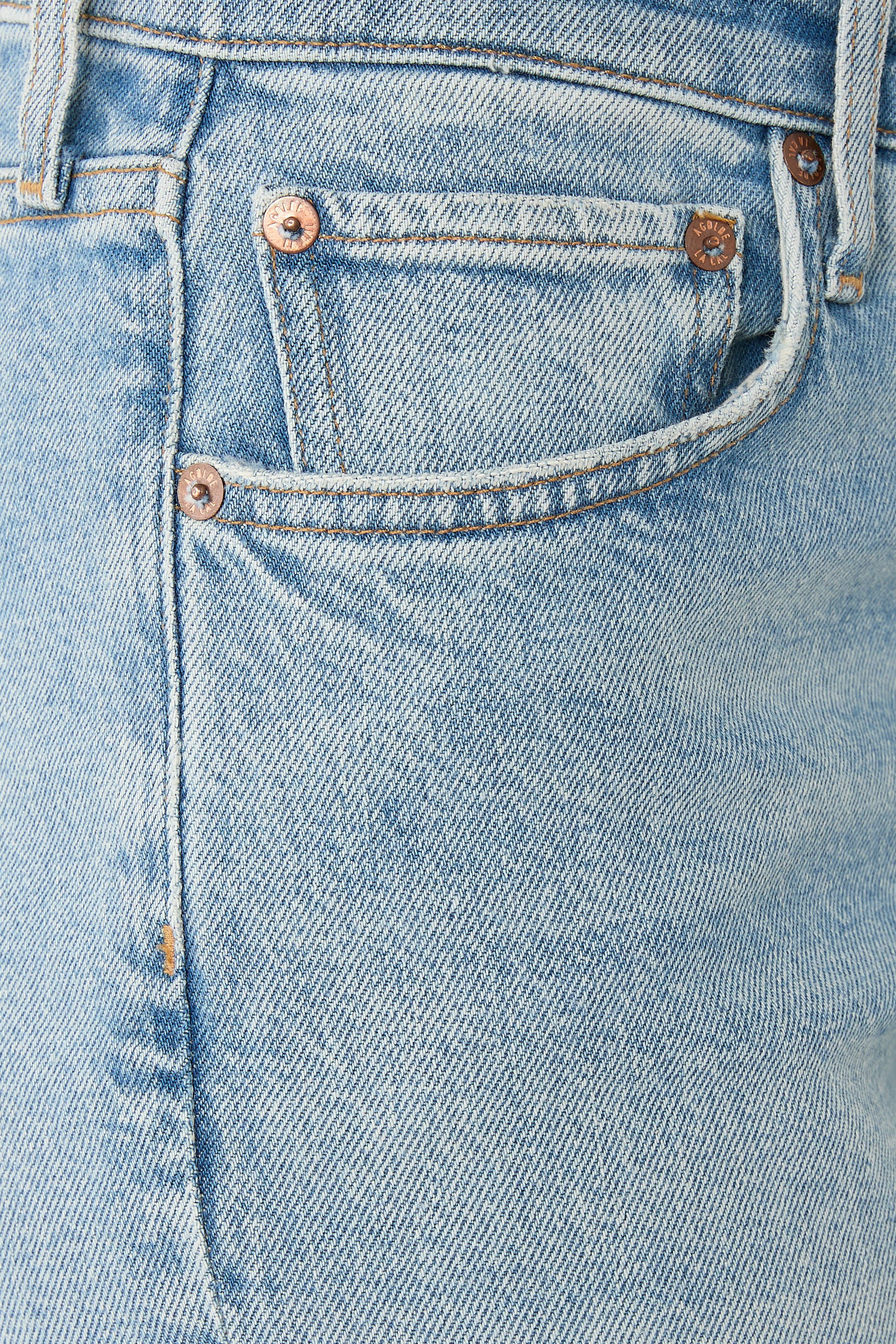 بنطال جينز ناينتيز قصير بخصر مرتفع