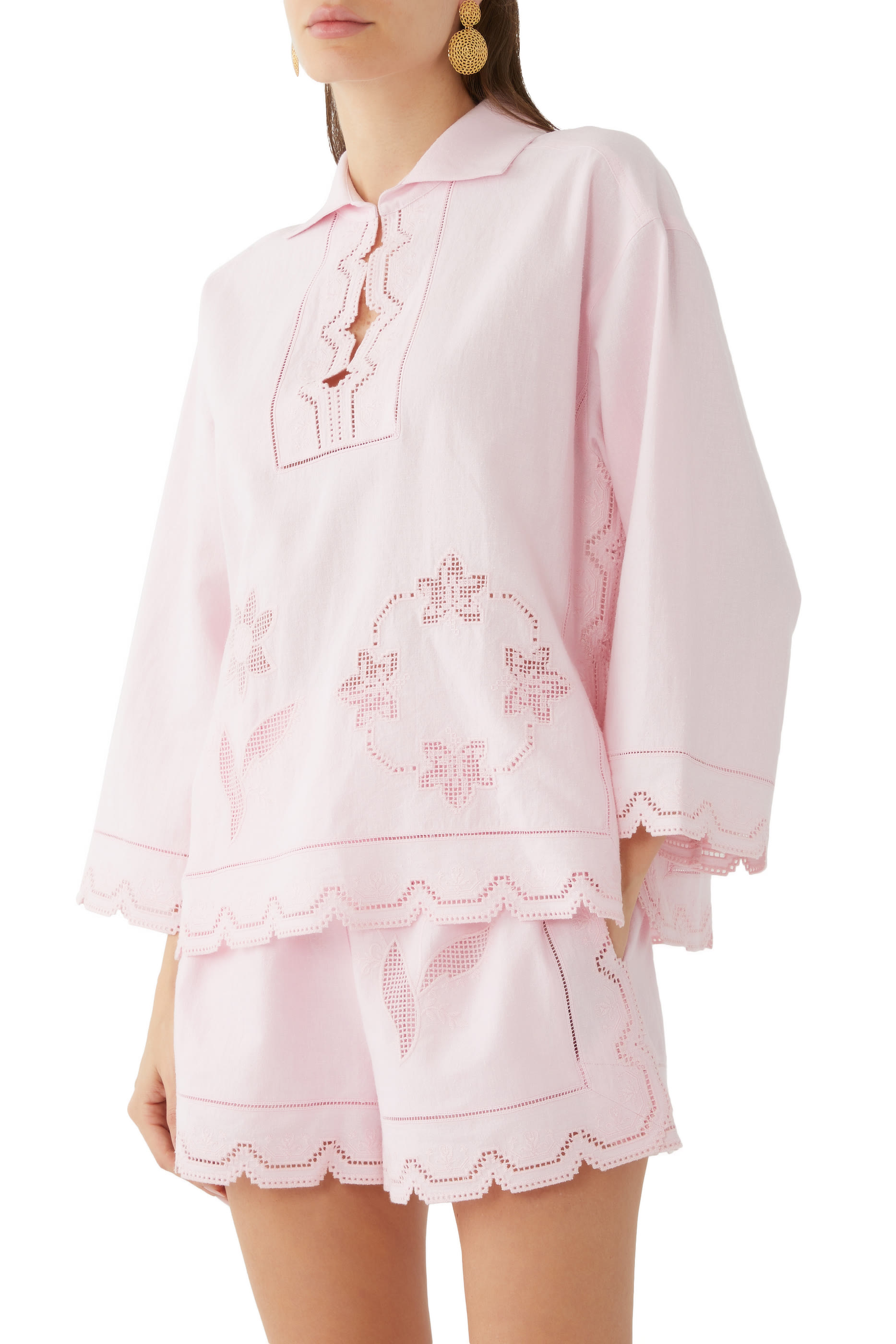 بلوزة تايبل كلوث دانتيل