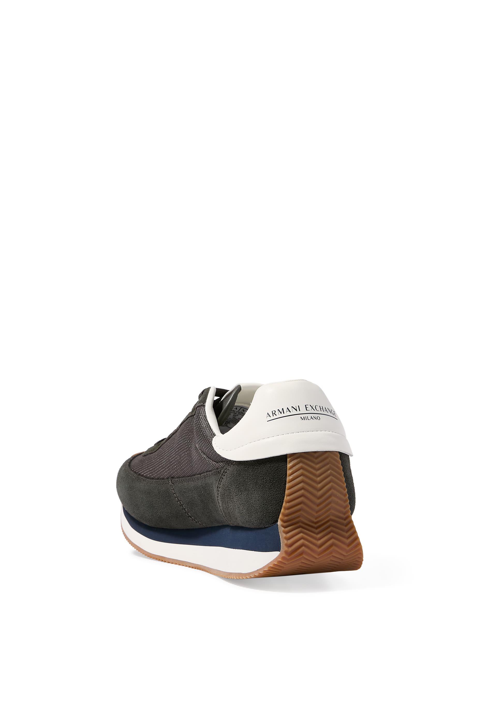 سنيكرز رويال بكاحل منخفض وشعار الماركة