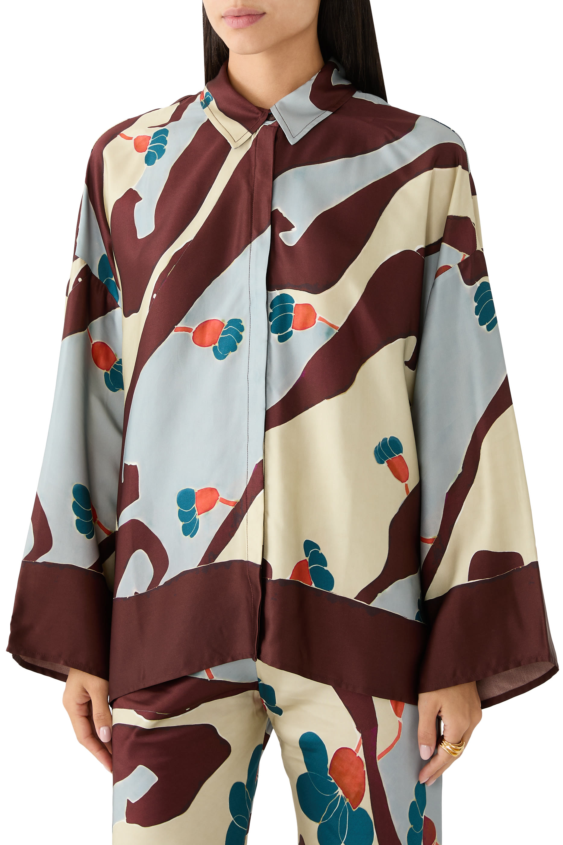 قميص كاريس ماندراكي بنقشة زهور