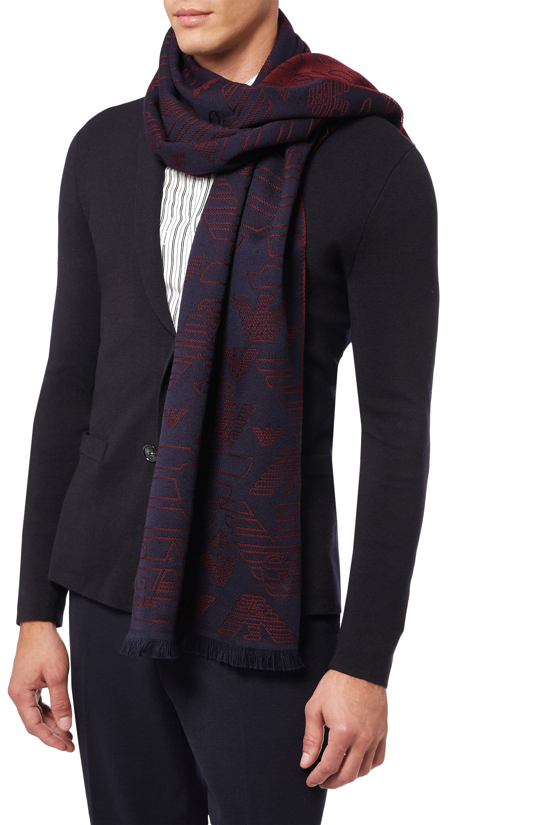 وشاح صوف بنقشة شعار الماركة بحجم كبير