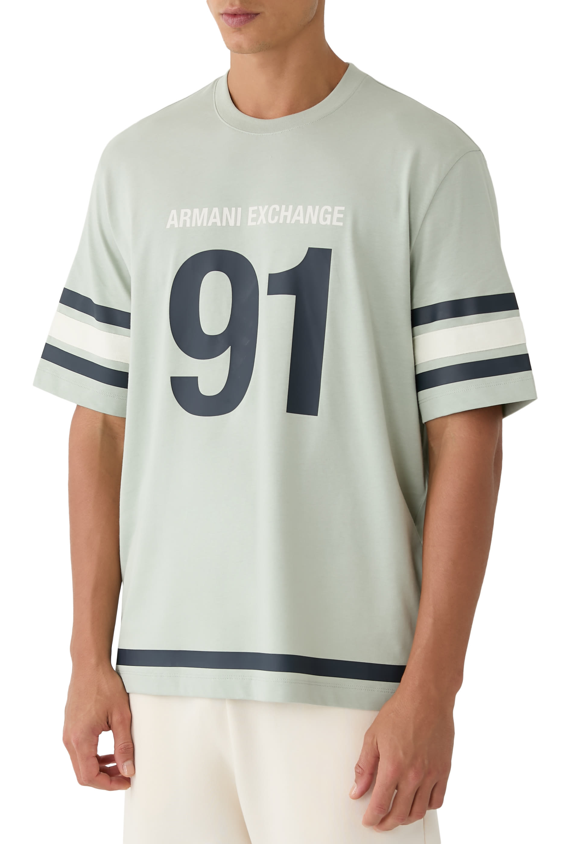 تيشيرت مارينا 91 بأكمام قصيرة وشعار الماركة