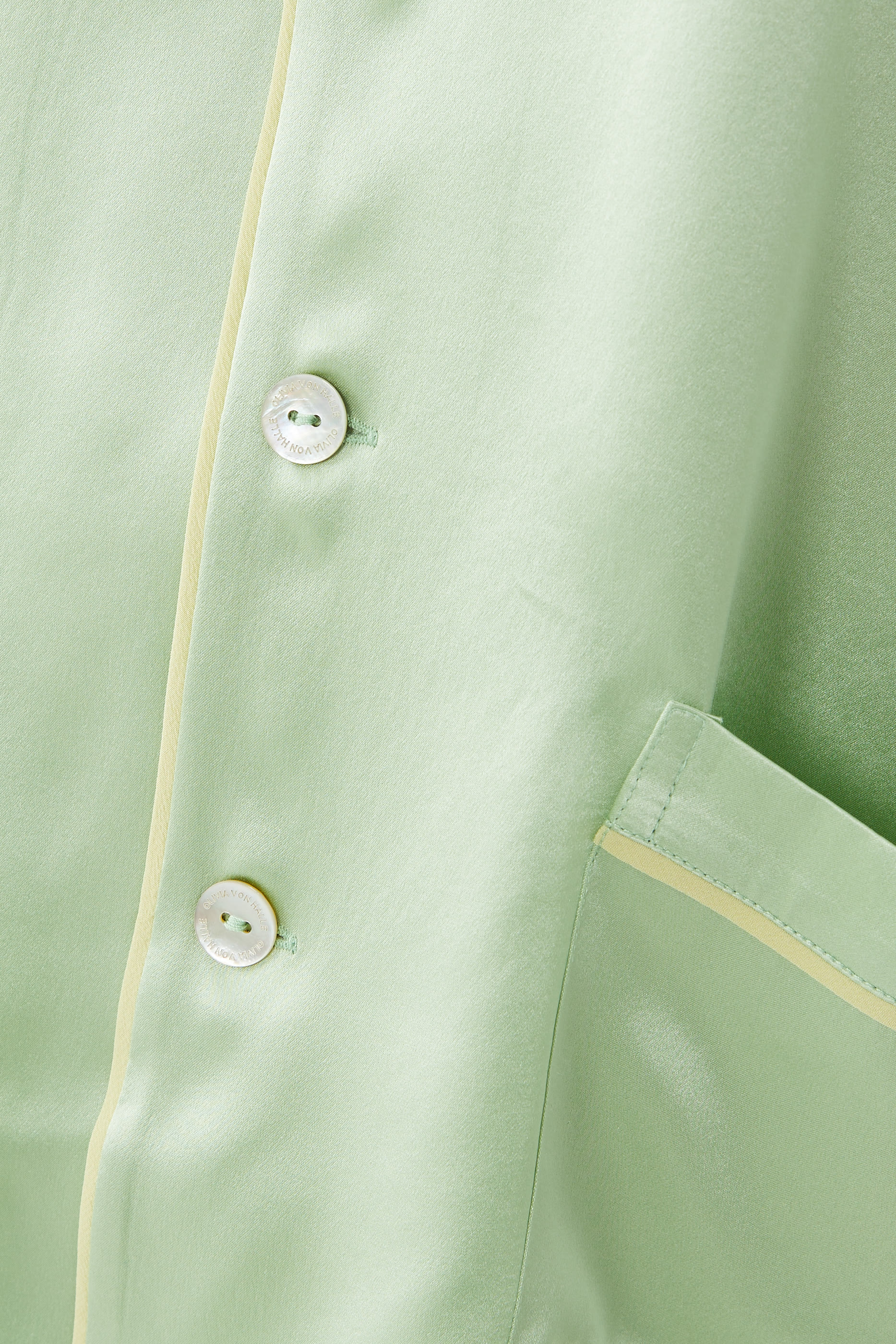 طقم بيجامة إيف حرير ستان