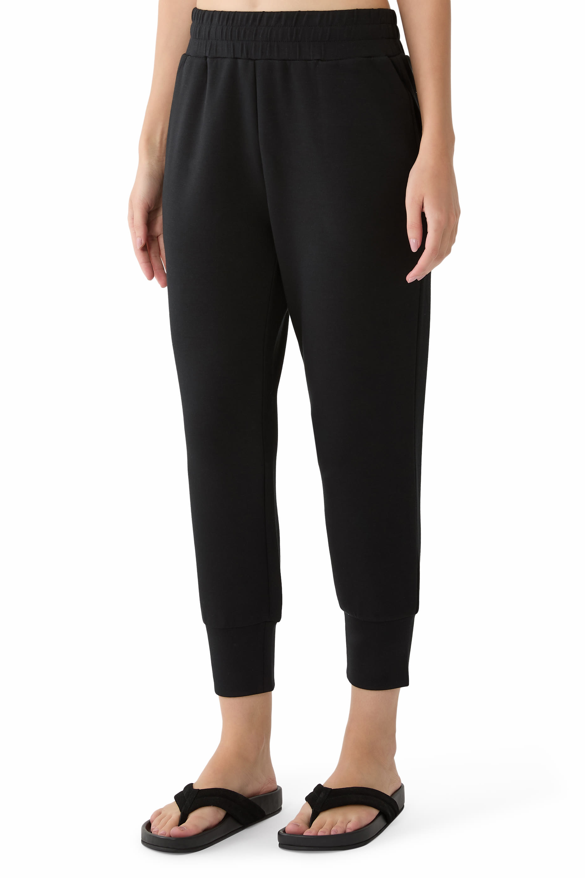 بنطال بقصة ضيقة وأساور كاحل 25 بوصة 