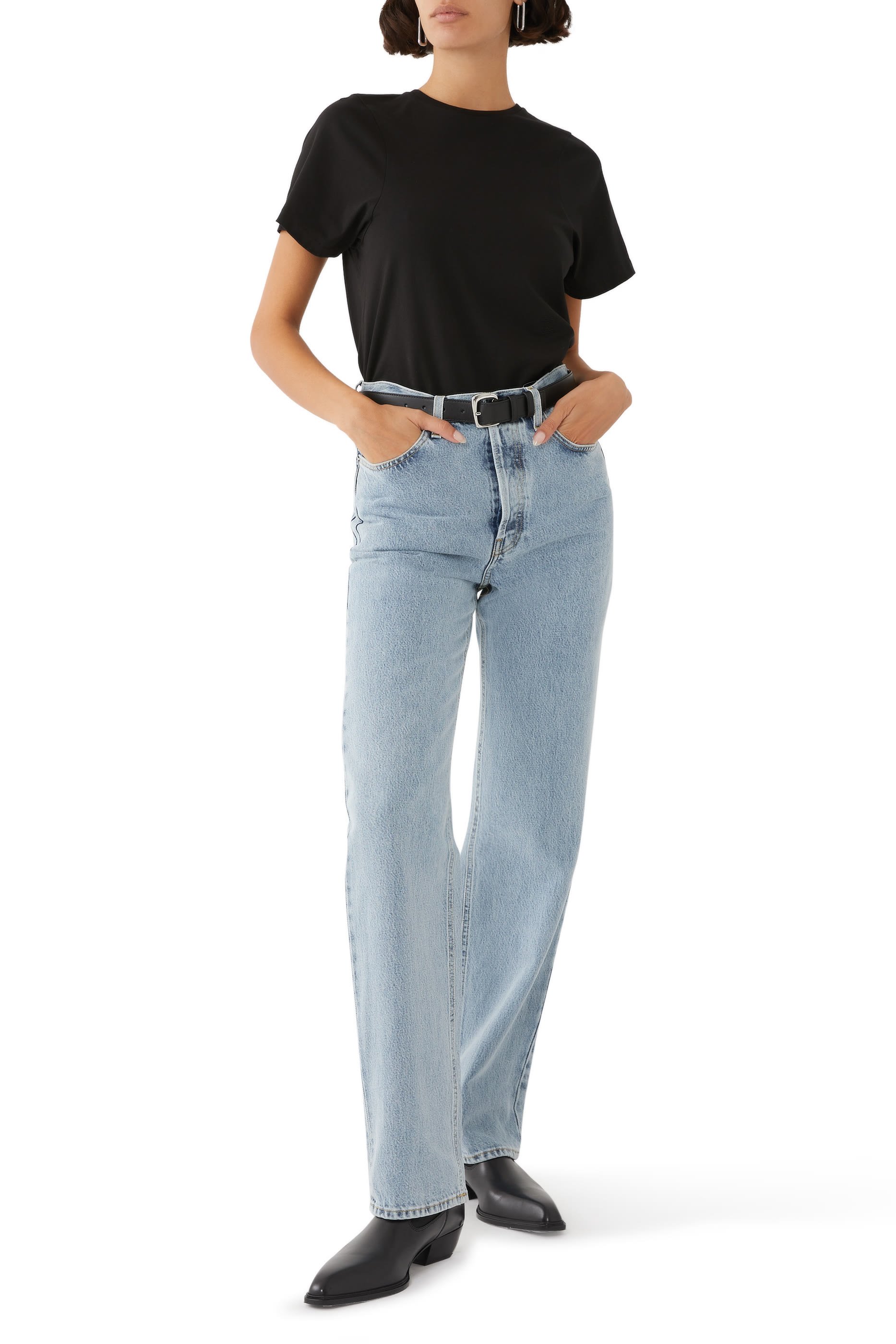 بنطال دنين بقصة كلاسيكية