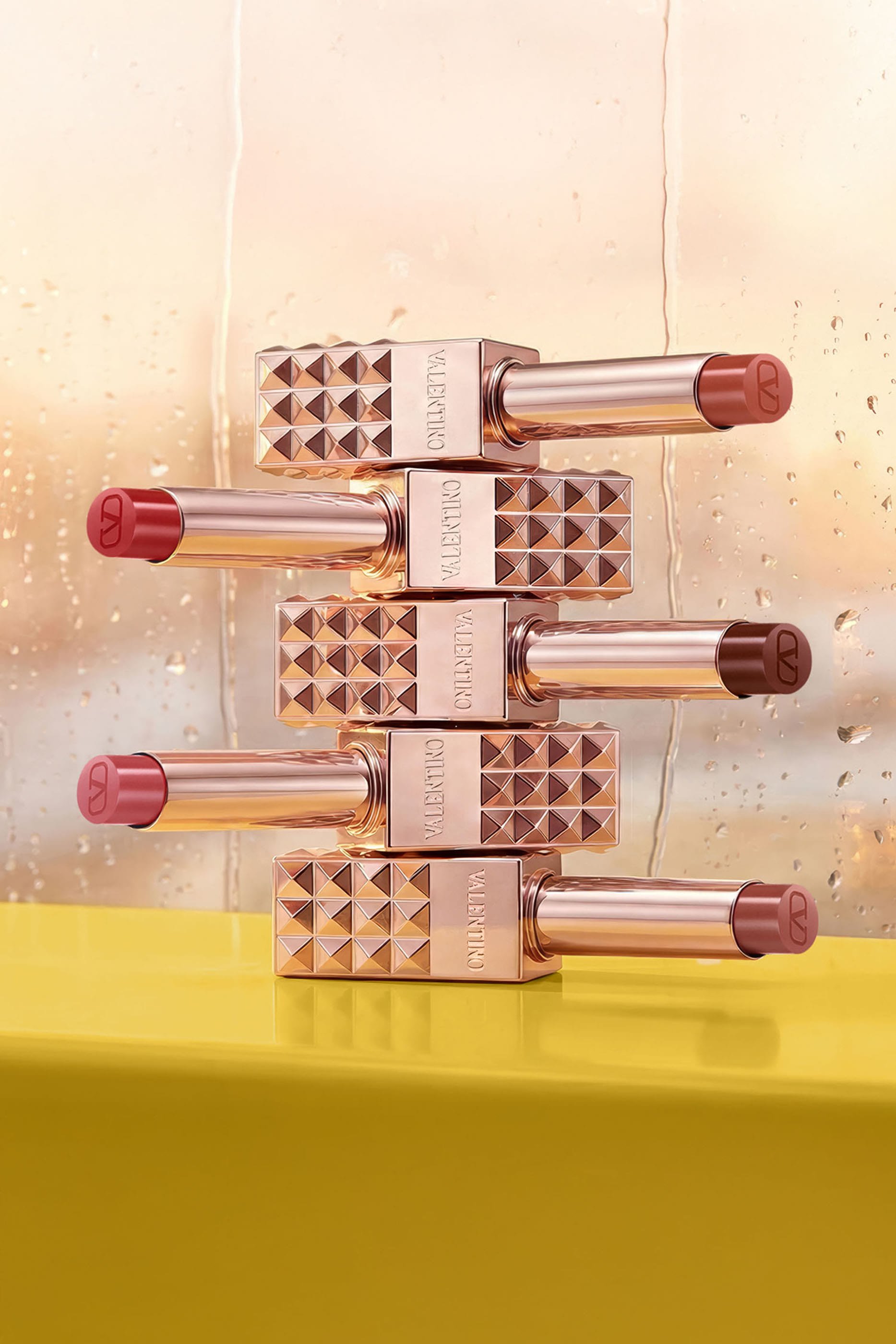 أحمر شفاه سبايك لامع