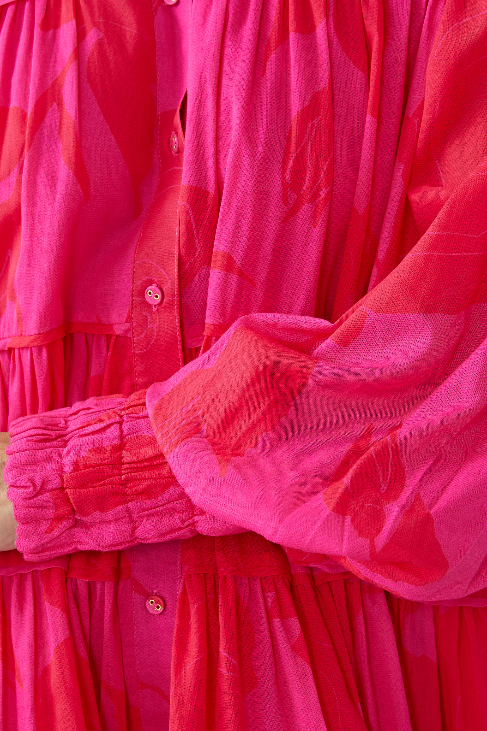 فستان كاتاليست قصير بكشكش