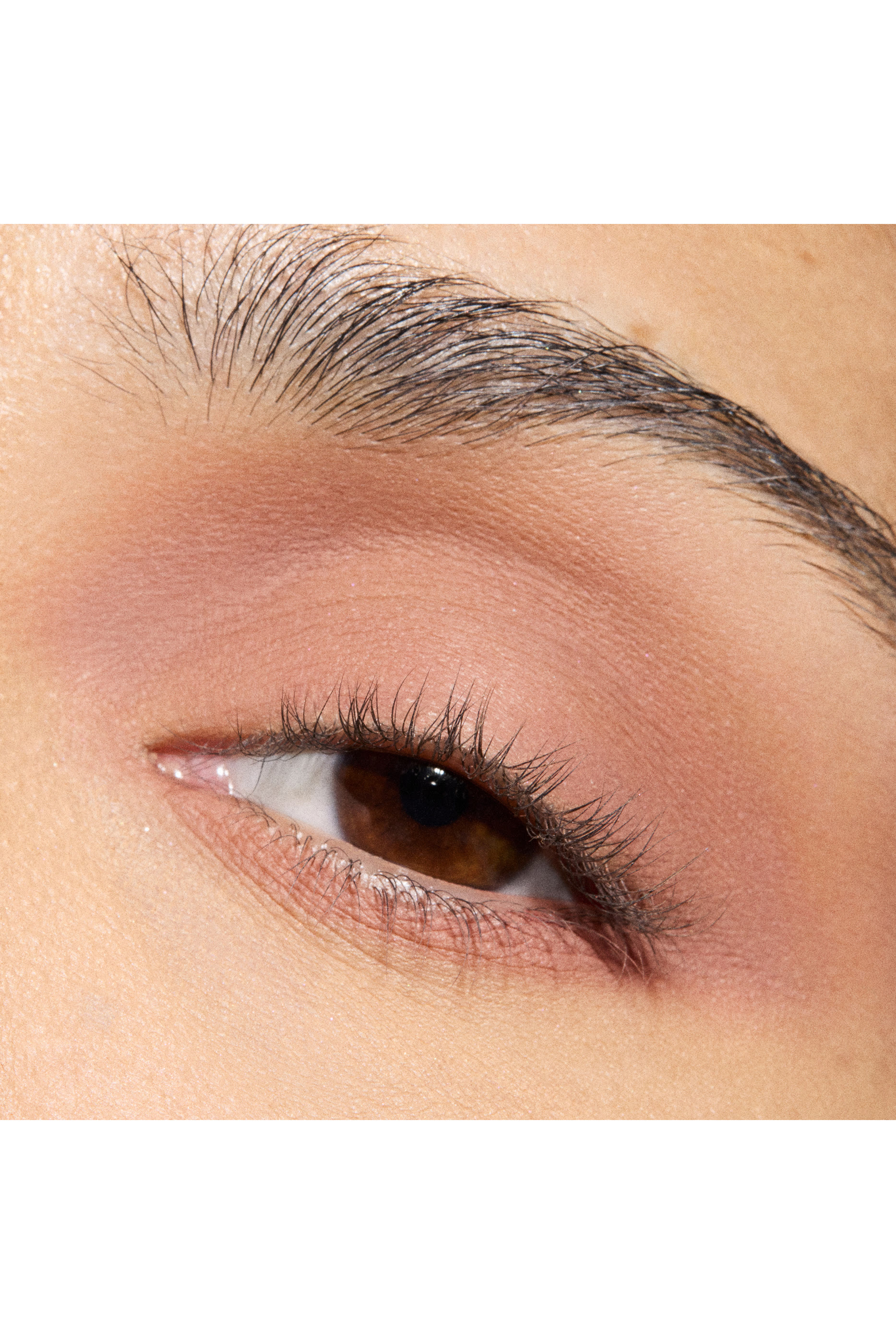 كونتور غير لامع متعدد الاستخدامات بتركيبة سائلة