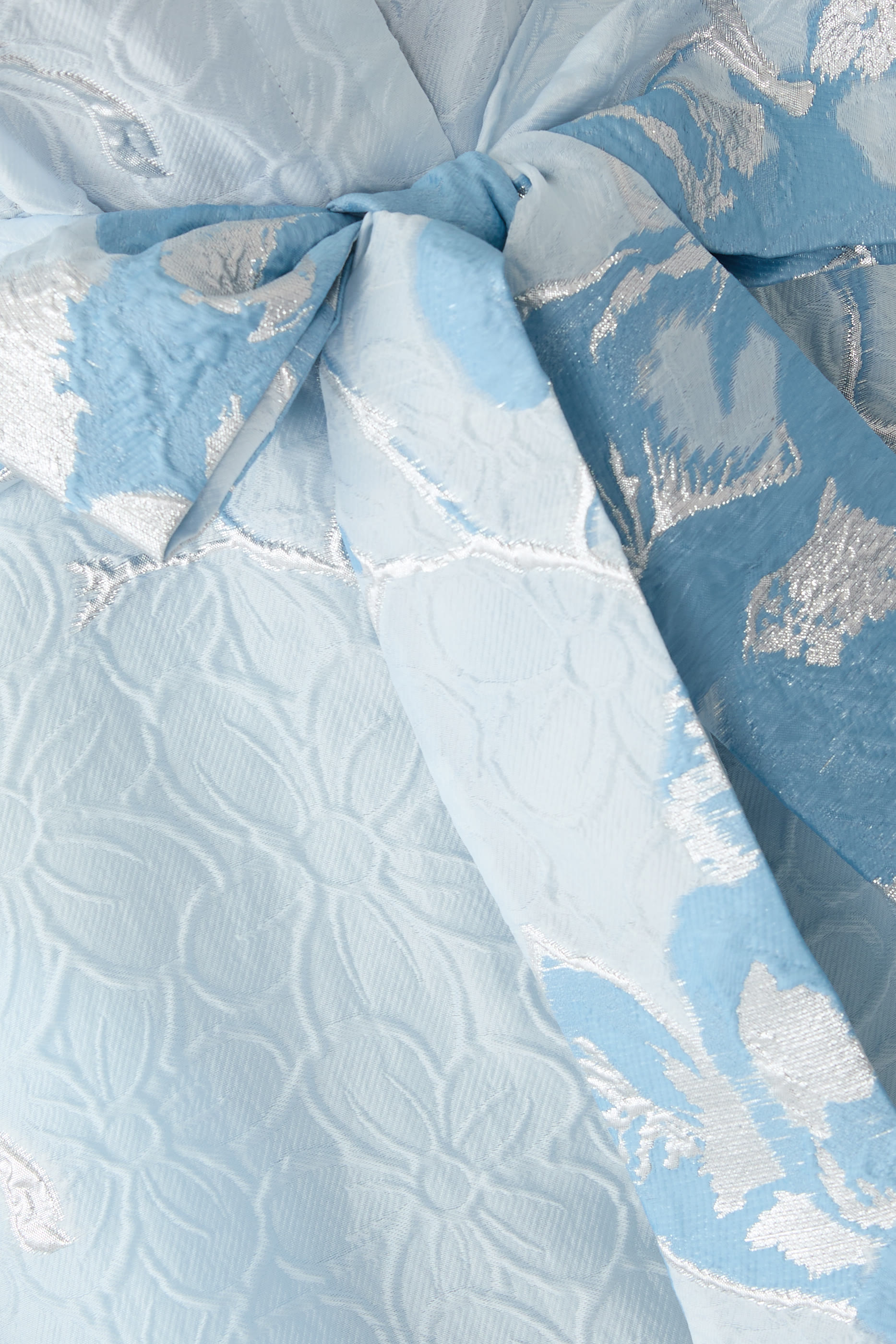 فستان سهرة بنمط قميص بحواف جاكار