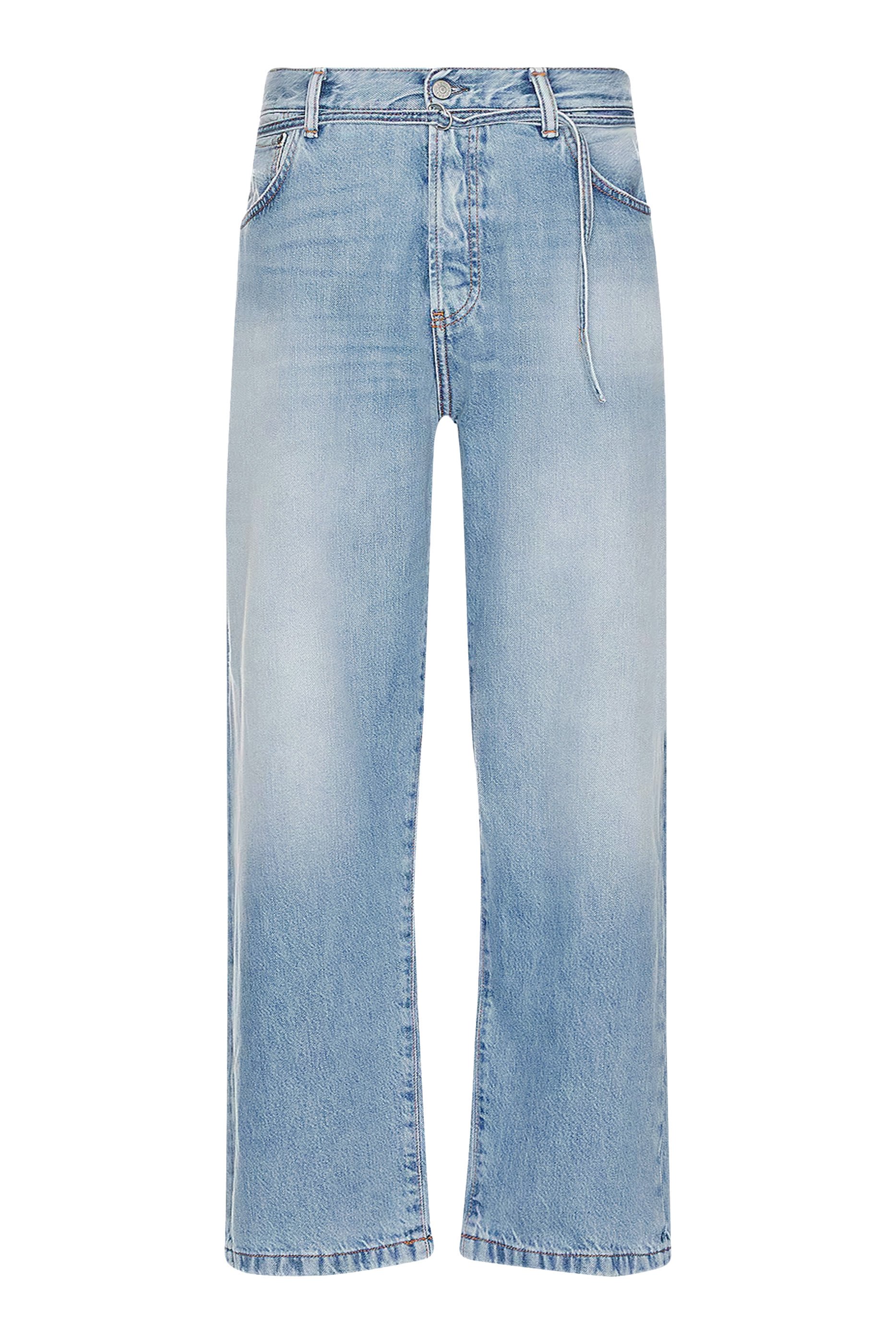 بنطال جينز بقصة واسعة