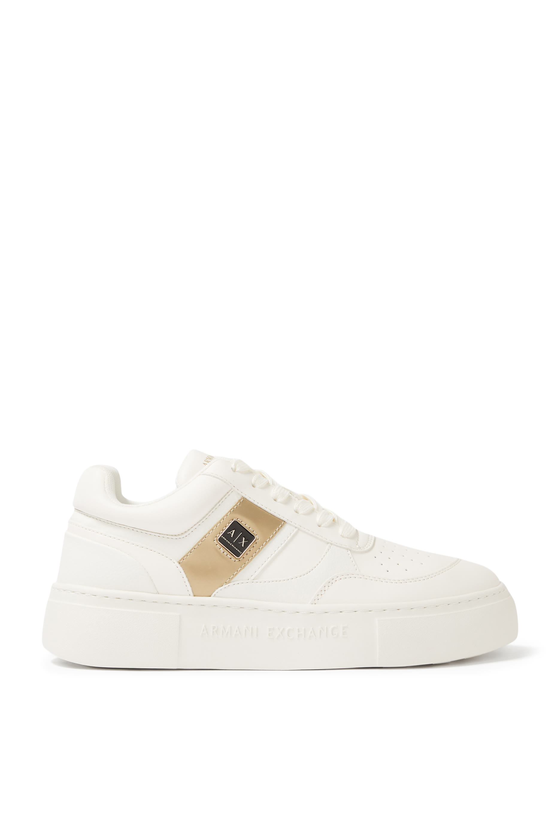 سنيكرز كيرت بشعار حرفي الماركة جلد صناعي