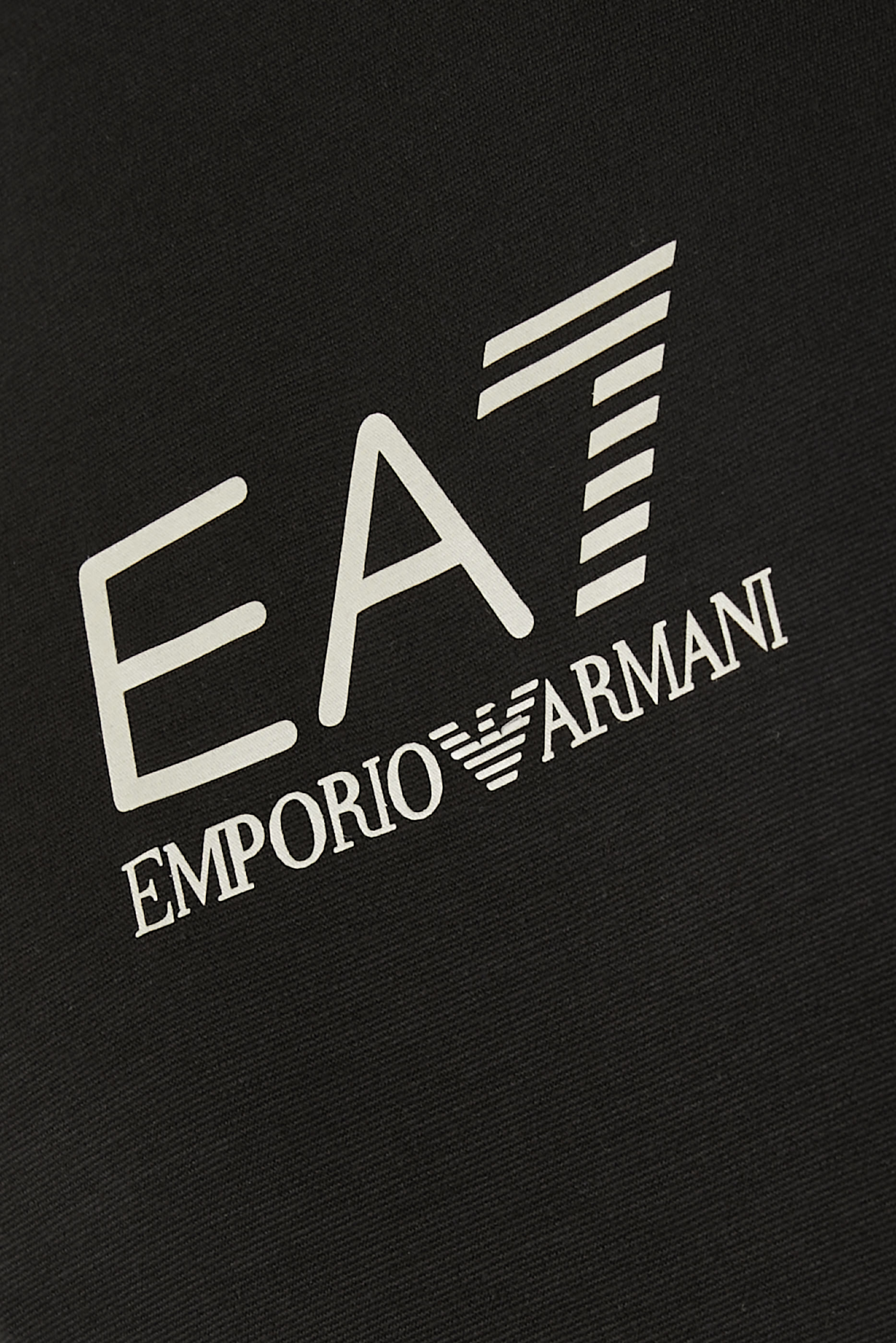 تيشيرت بشعار الماركة جيرسيه