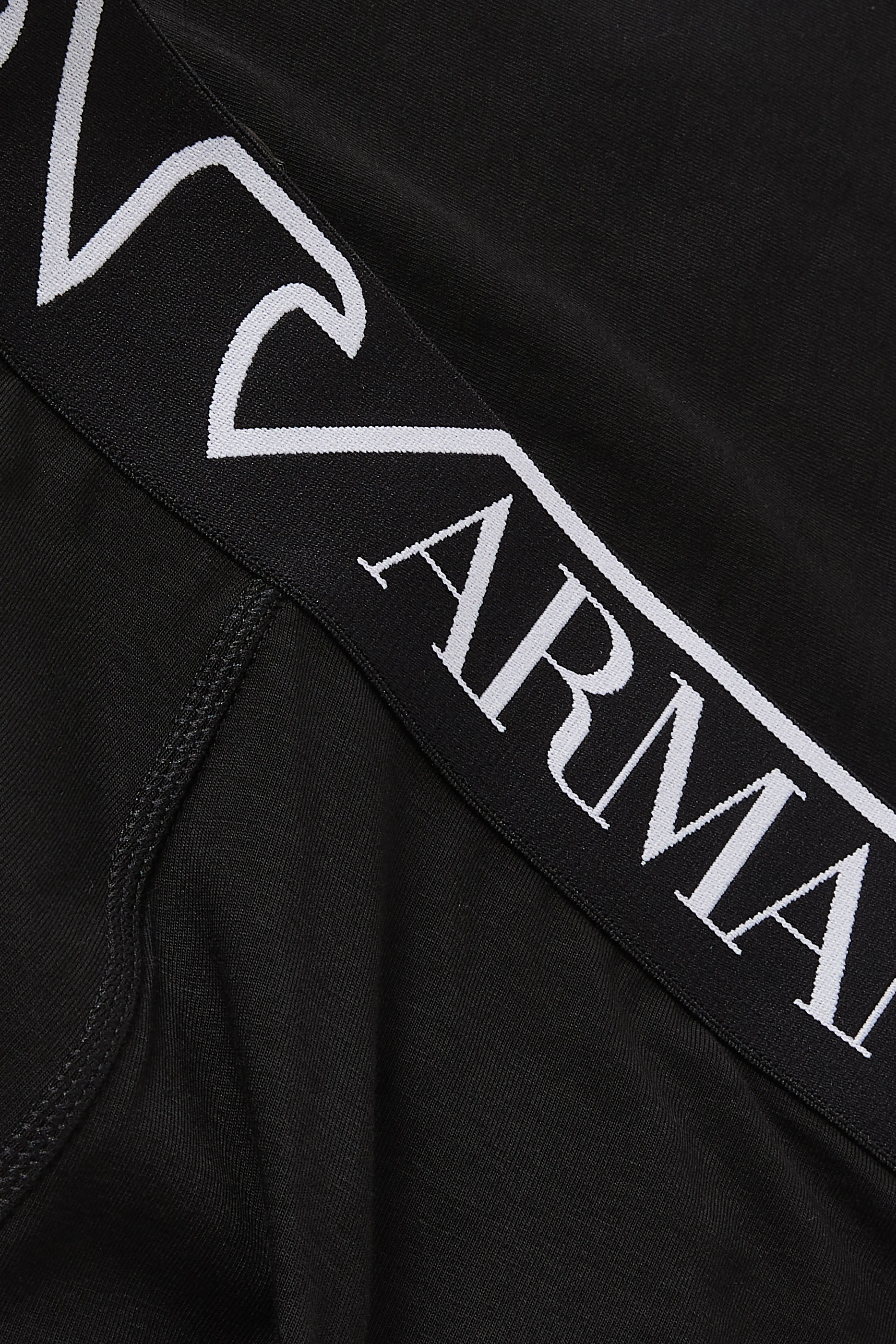 بوكسر بشعار الماركة