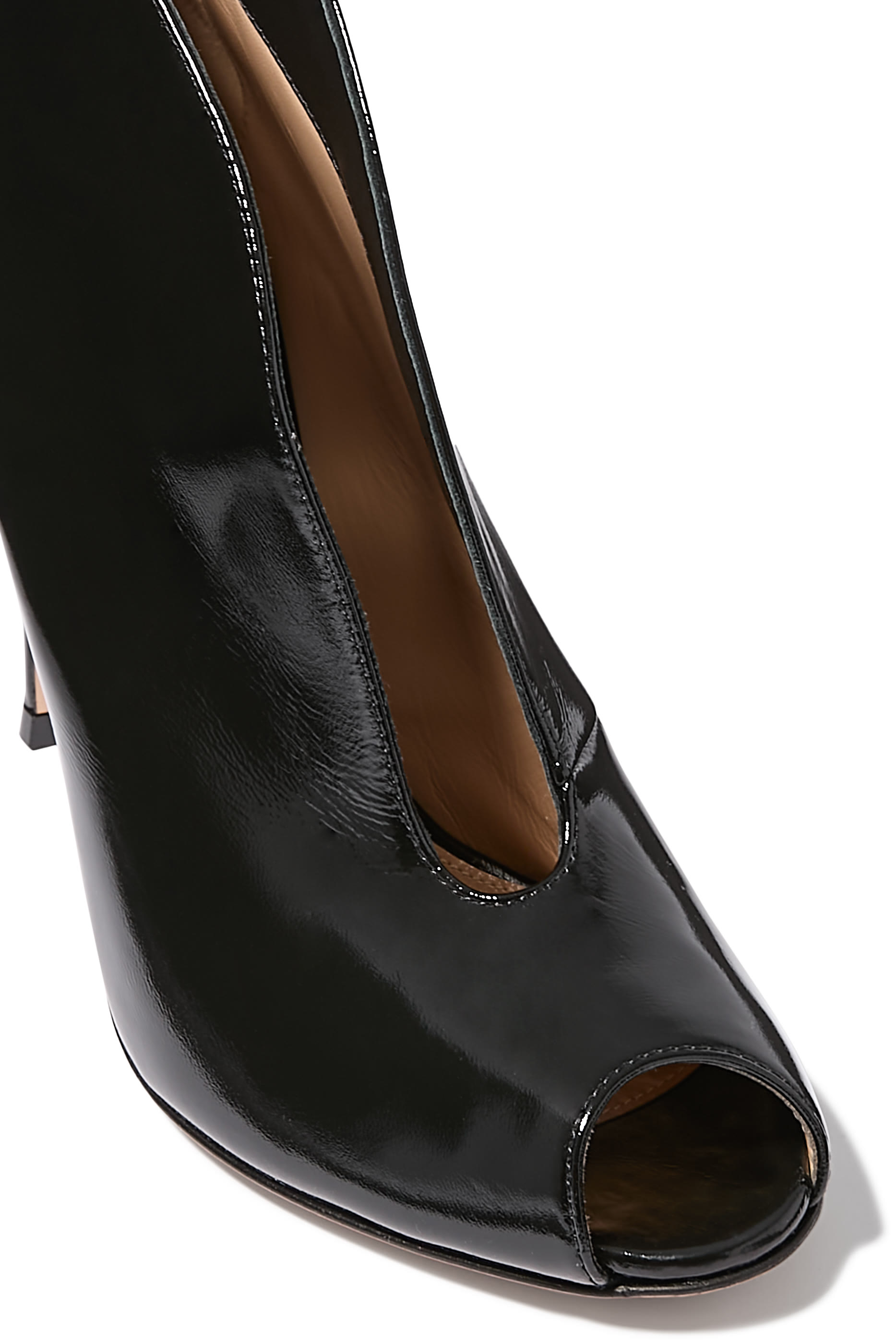 حذاء بوت فامب 105