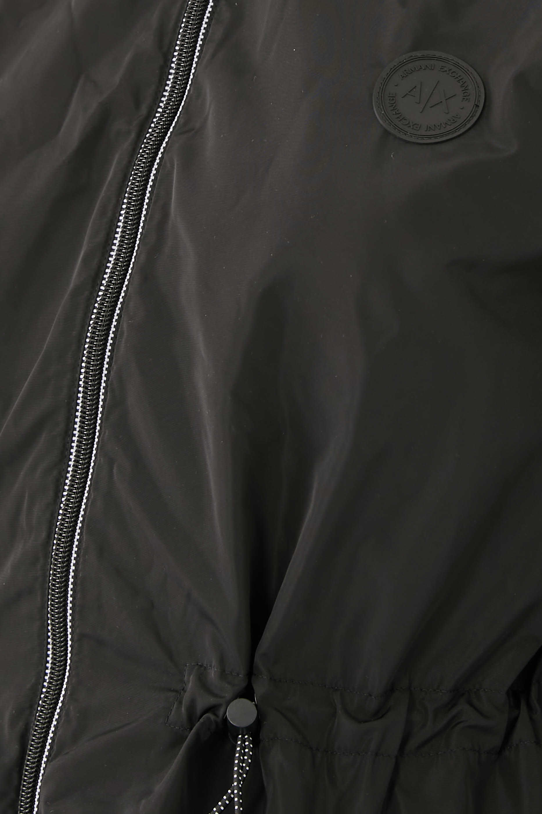 جاكيت بأكمام طويلة قابل للتعديل