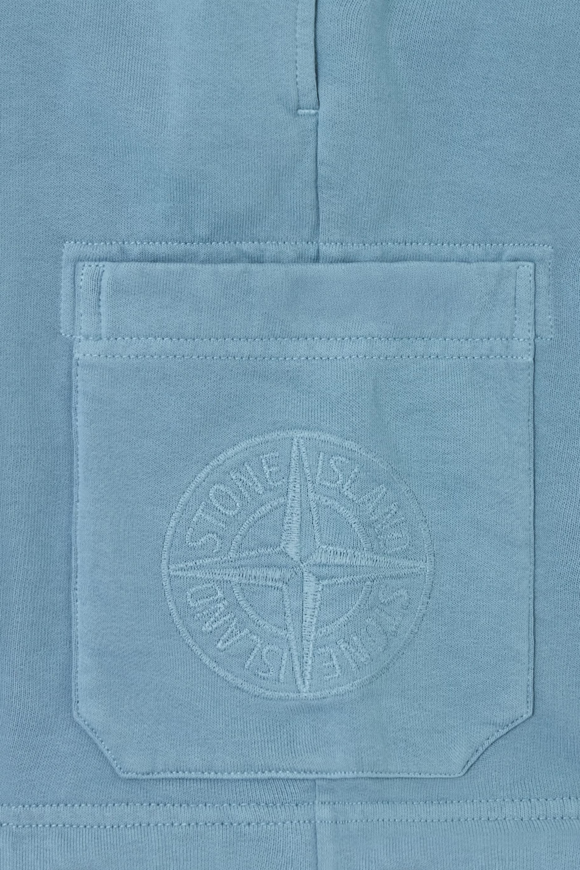 شورت رياضي مطرز بشعار الماركة للأطفال