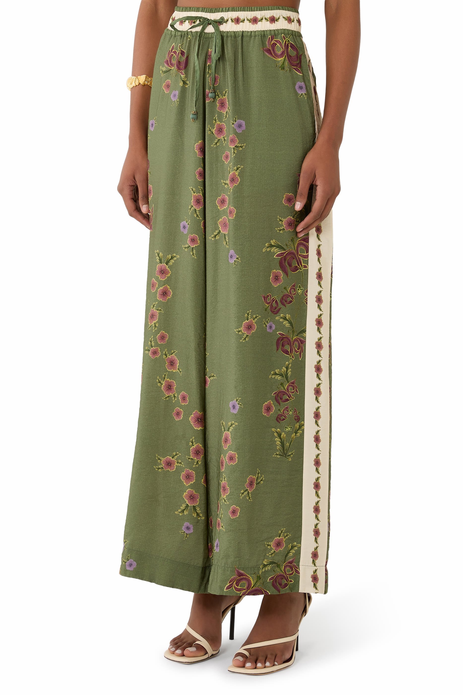 بنطال جانيس