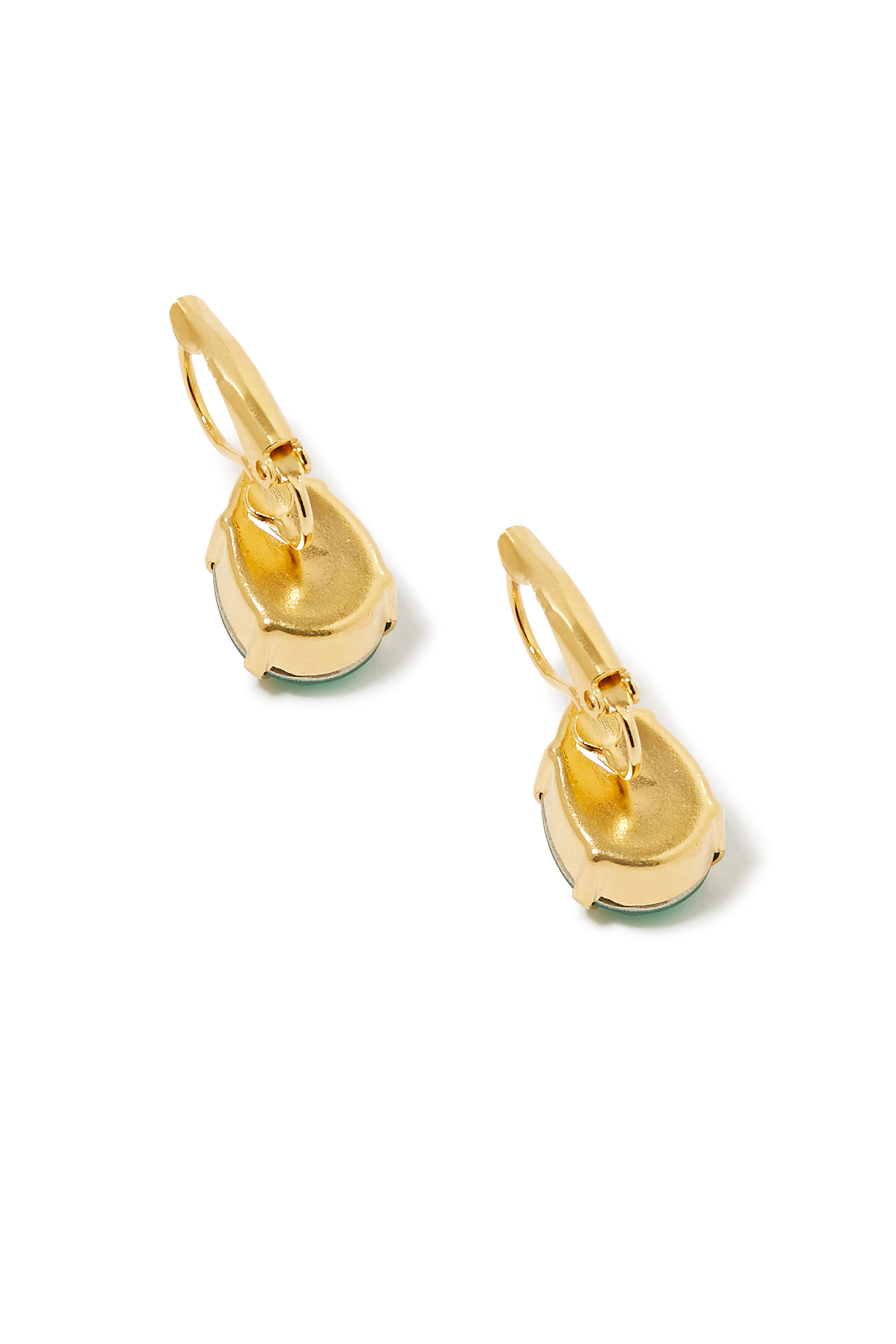 أقراط صغيرة متدلية بمشبك