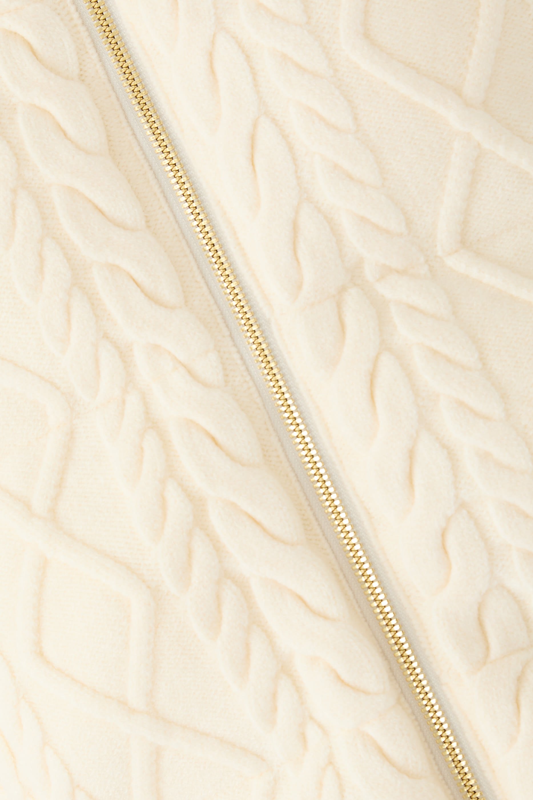 جيليه ايرينا منسوج بغرزة الضفيرة