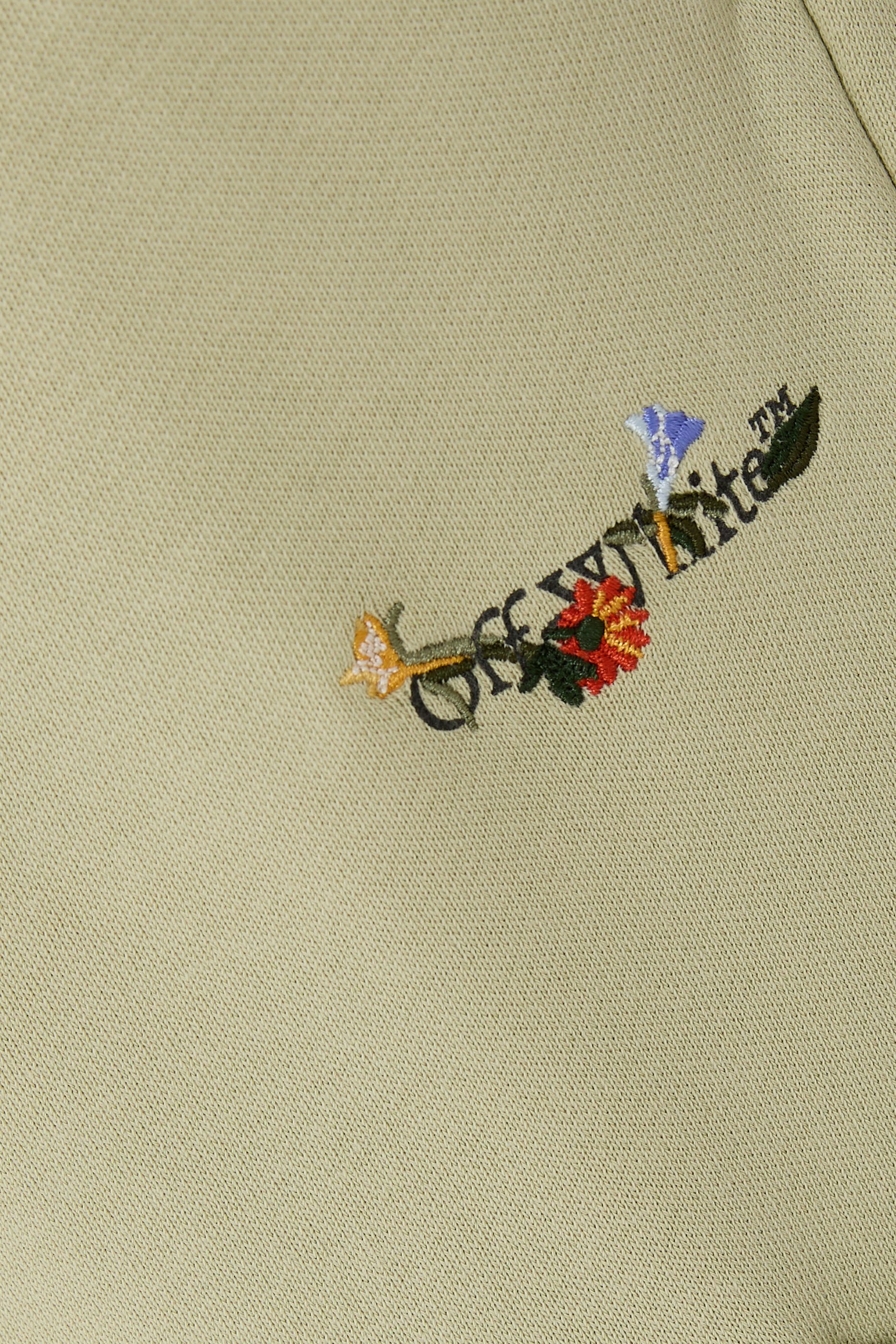 بنطال رياضي كارجو بنقشة شعار الماركة بزهور